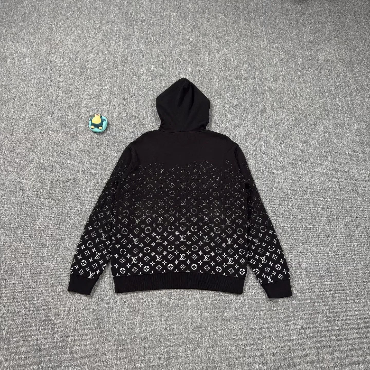 Louis Vuitton LV Black White Gradient Print Hoodie. Size US XL / EU 56 / 4 - 2 Thumbnail