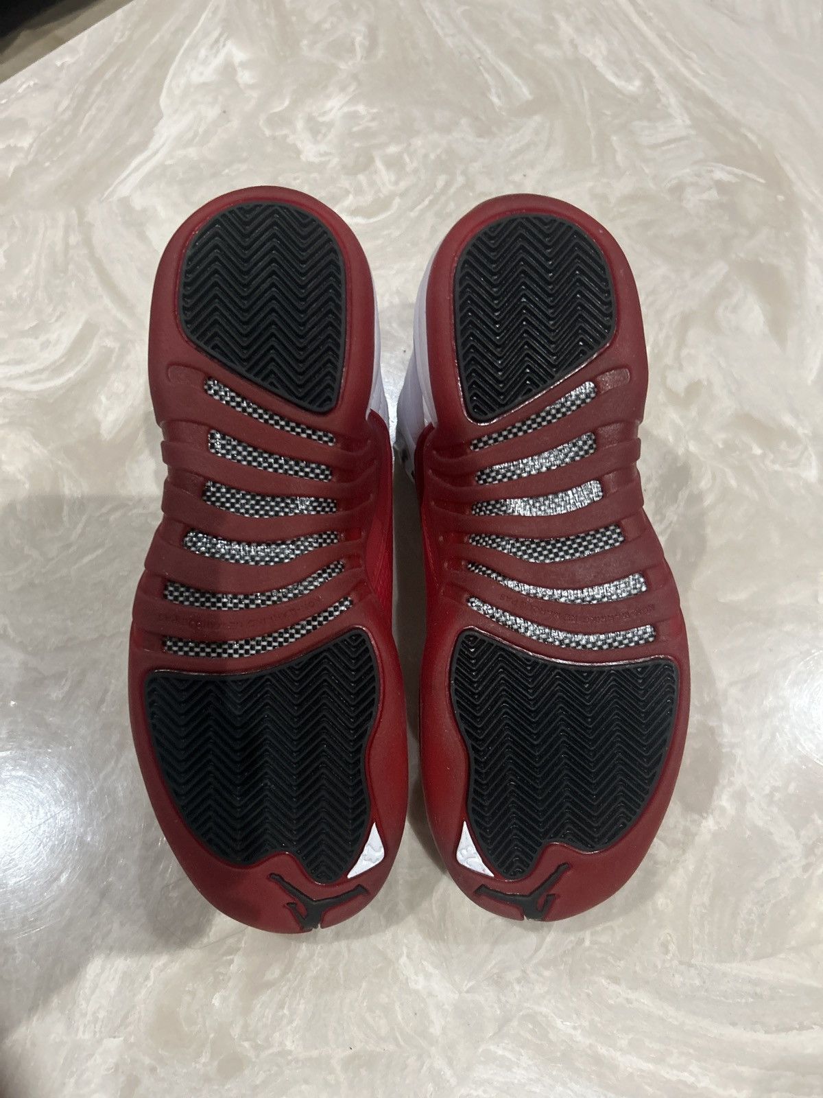 Nike Air Jordan Retro ‘Cherry’ (GS) 2023 Size US 7 / IT 37 - 5 Thumbnail