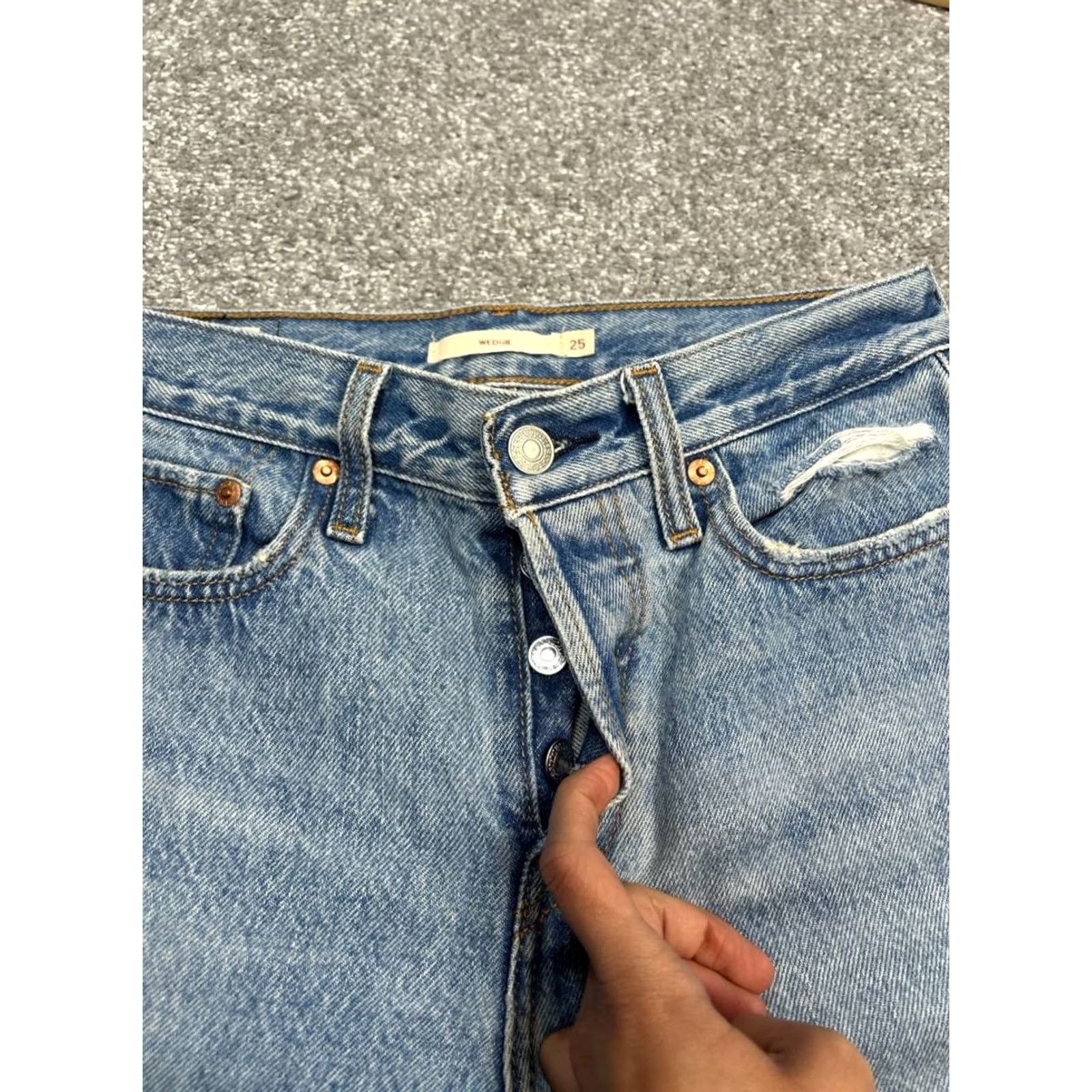 Levi's Levi's Wedgie Jeans Womens 25 Blue Distressed Logo Mid Rise Straight Leg 27x28 Jeans Size 42" / US 20 - 6 Thumbnail