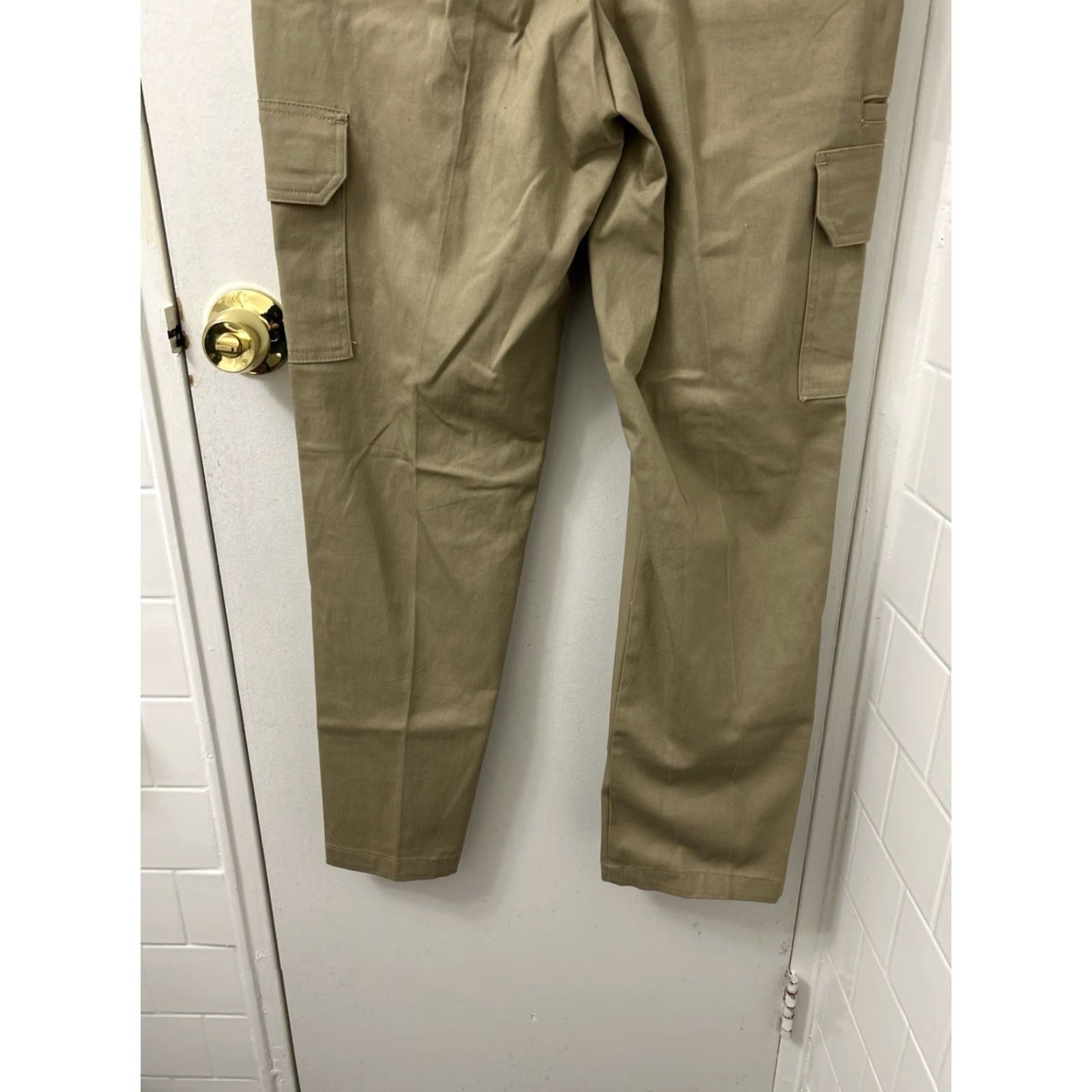 Dickies Dickies Flex Cargo Pants Mens 32x32 Tan Beige Cargo Pockets Regular Fit Straight Leg NWT Size US 32 / EU 48 - 3 Thumbnail