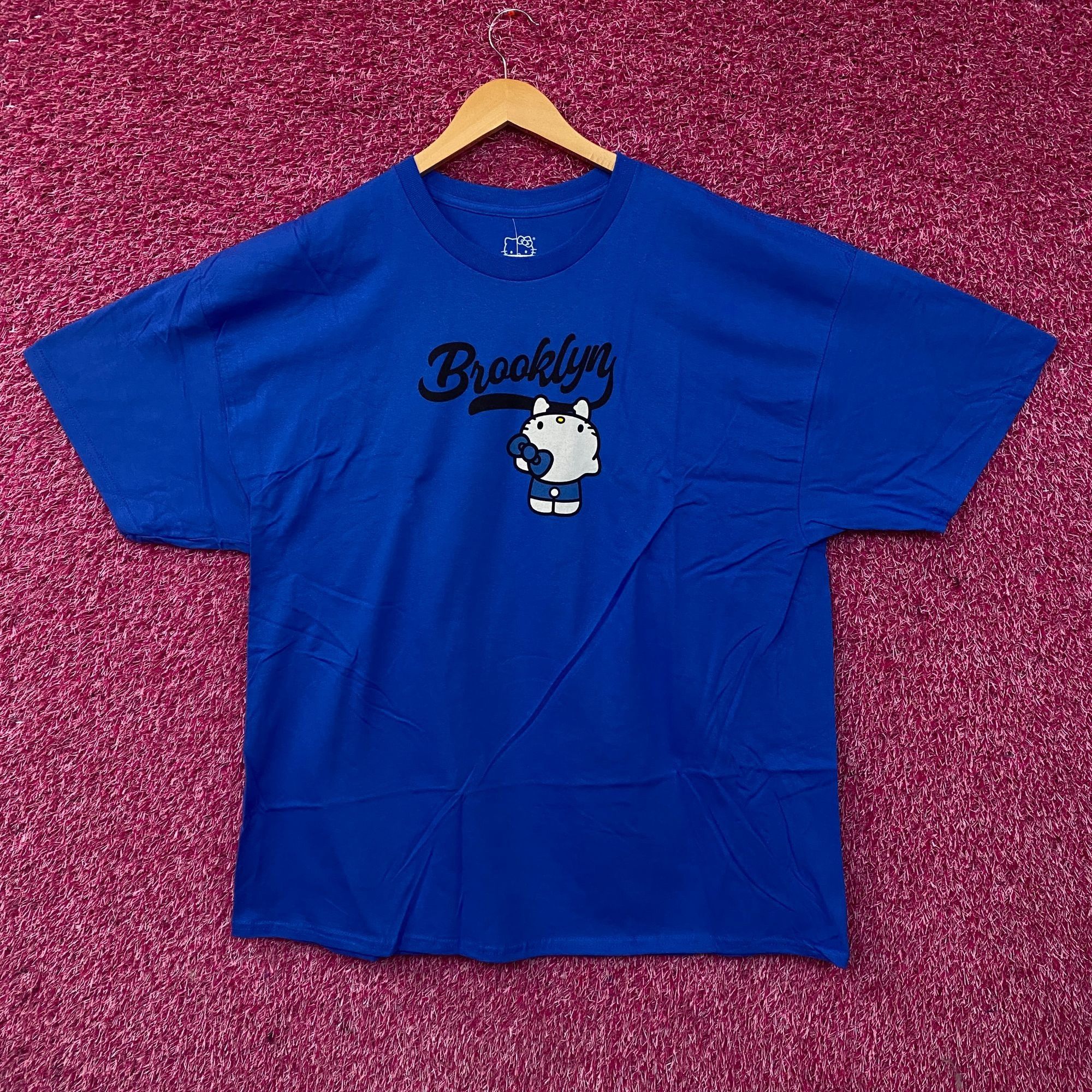 Other Sanrio Hello Kitty Brooklyn Cute Graphic T-Shirt XL Size US XL / EU 56 / 4 - 1 Thumbnail