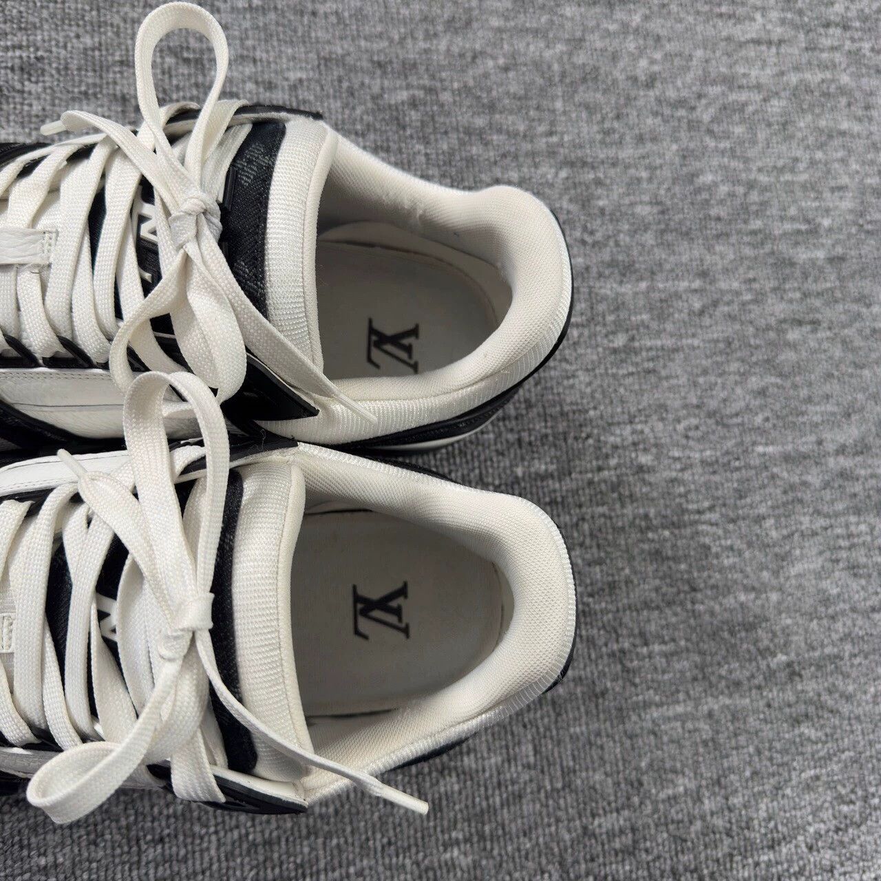 Louis Vuitton LV Trainer Panda Denim 42 95 New Size US 9 / EU 42 - 6 Thumbnail