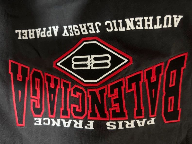 Balenciaga Balenciaga Washed black and red embroidered Batman embroid Size US XS / EU 42 / 0 - 4 Thumbnail