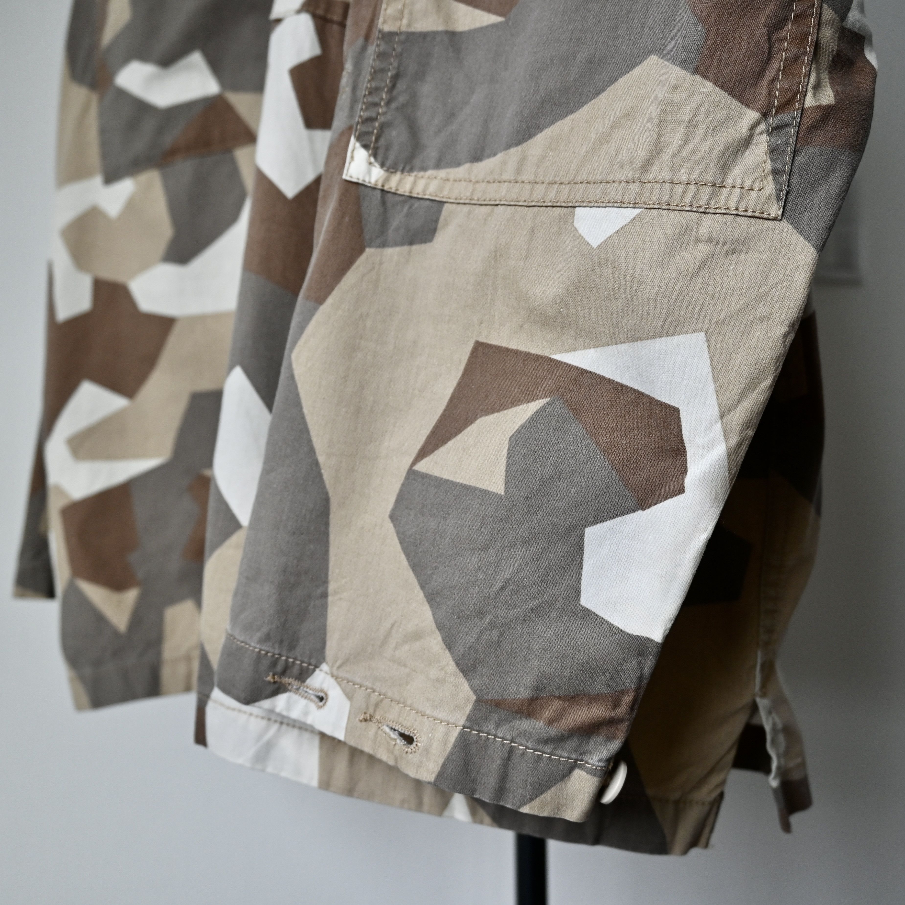 Beams Japan UNUSED, BEAMS 55/45 cotton rayon M90 camo oversized shirt Size US XL / EU 56 / 4 - 10 Thumbnail