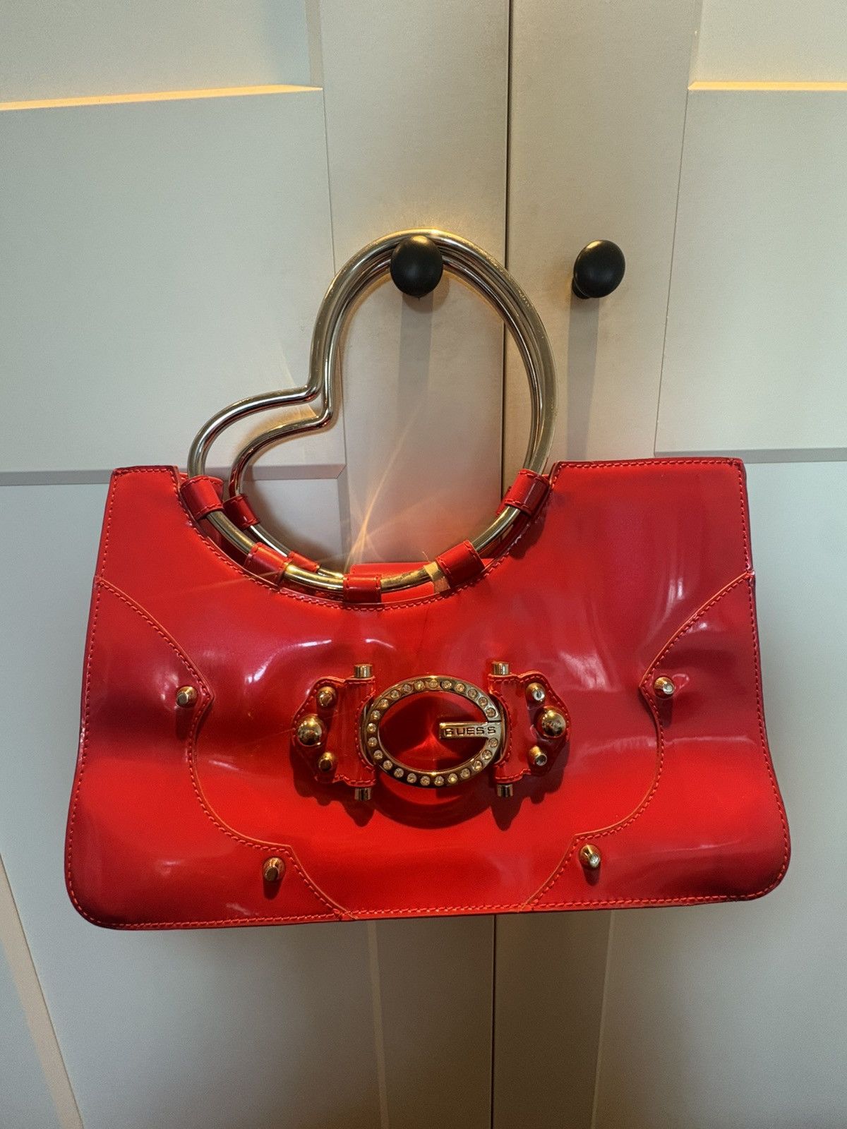 Guess Guess Vintage Red Patent Heart Handle Bag – Y2K Size ONE SIZE - 7 Thumbnail