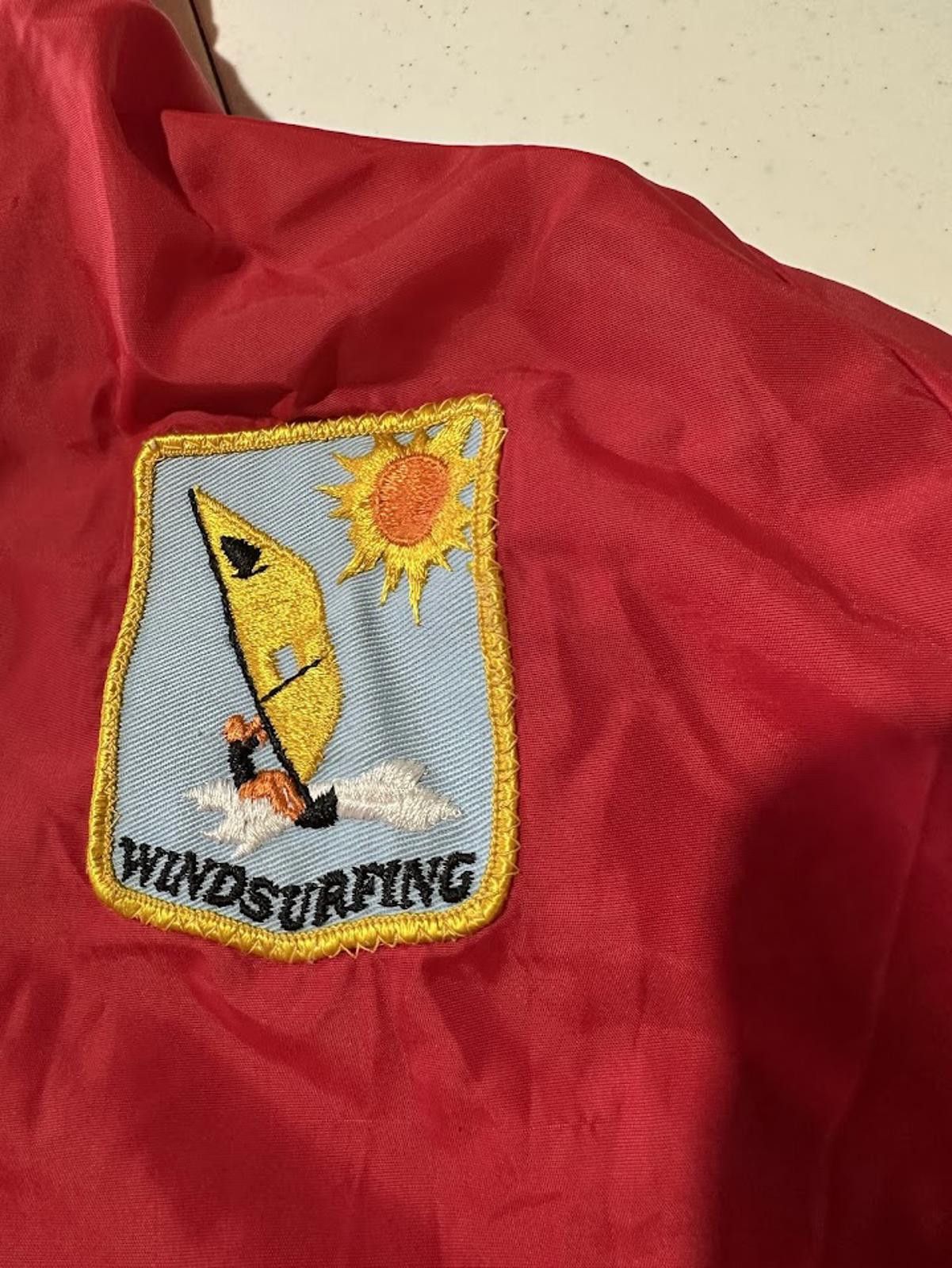 Other Vintage Windsurfing Patch Red Coach Jacket Size US S / EU 44-46 / 1 - 3 Thumbnail