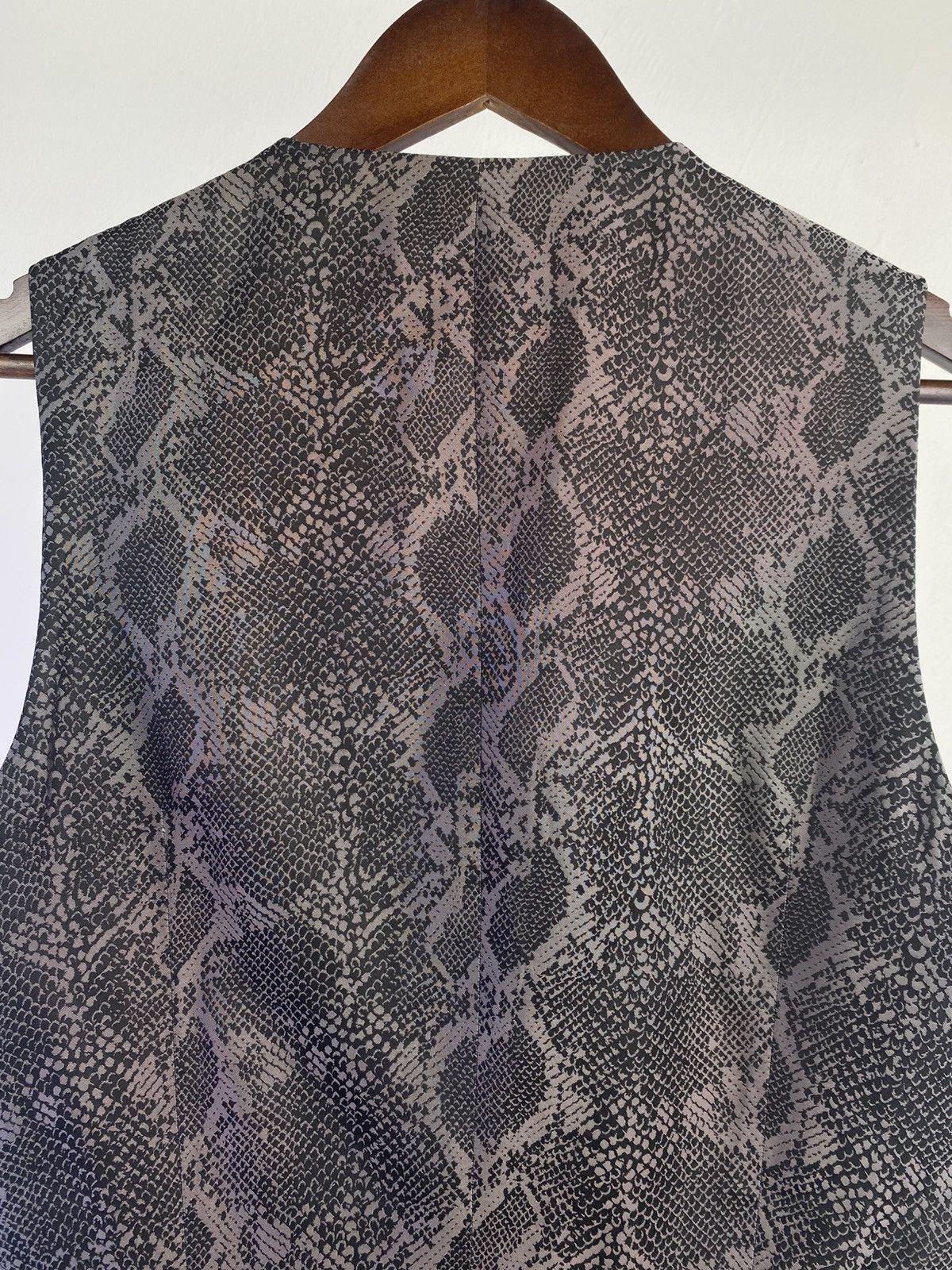 Shellac Shellac Avant-garde Snake Print Back Panel Vest Japan Size US M / EU 48-50 / 2 - 13 Thumbnail