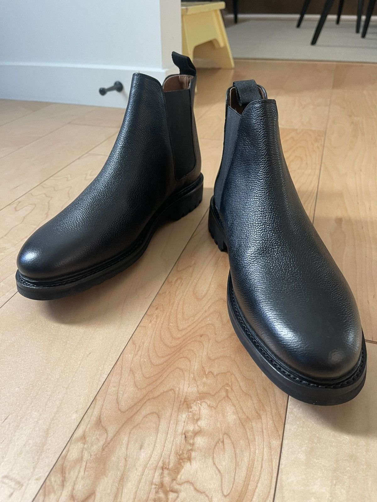 Allen Edmonds Allen Edmonds Chelsea mens boots 9 new Size US 9 / EU 42 - 14 Thumbnail