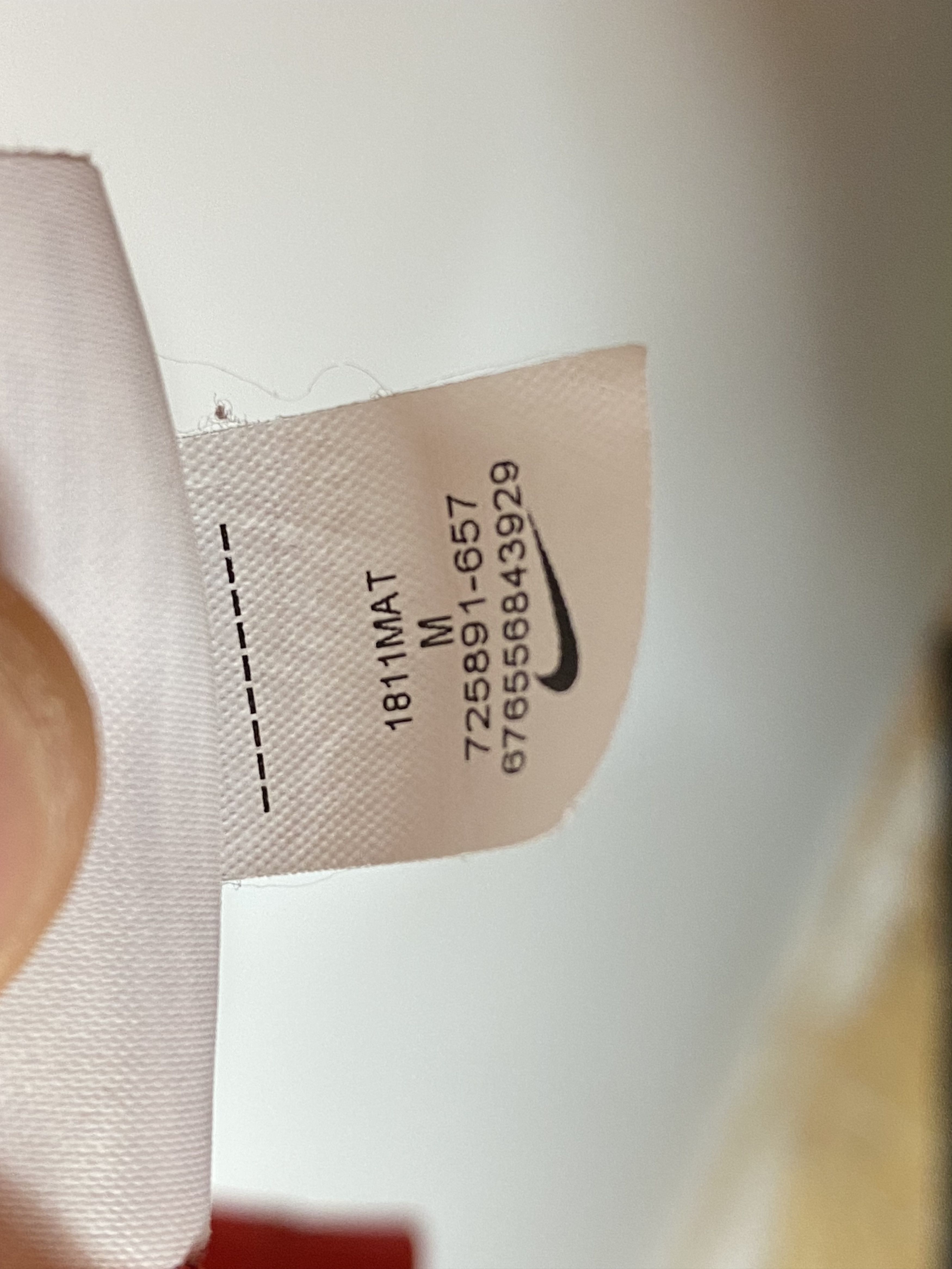 Nike AARAU 2018 2019 TRAINING FOOTBALL SHIRT SOCCER JERSEY NIKE Size US M / EU 48-50 / 2 - 8 Thumbnail