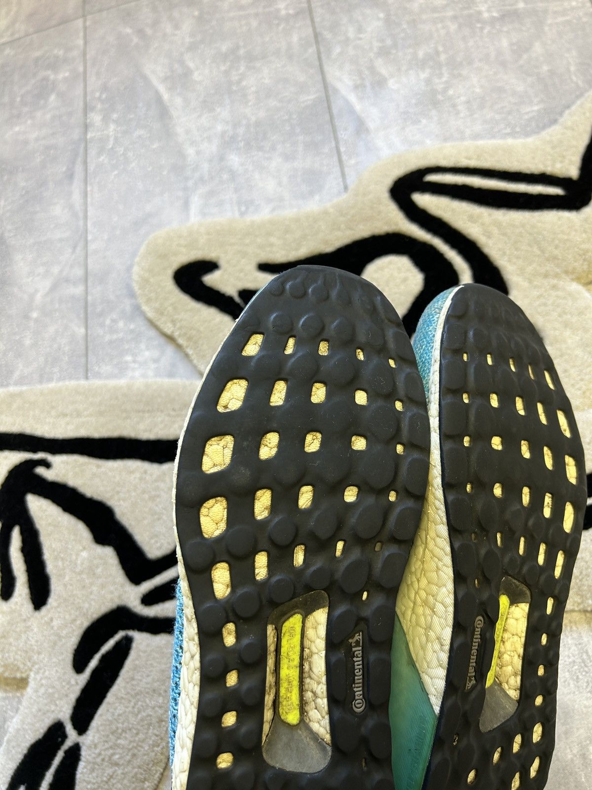 Adidas Women’s Adidas UltraBoost sneakers low top size 41 running Size US 9 / IT 39 - 13 Thumbnail