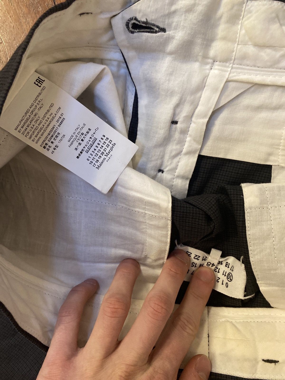 Maison Margiela Maison Margiela ss18 raw hem baggy suit shorts Size US 32 / EU 48 - 4 Thumbnail