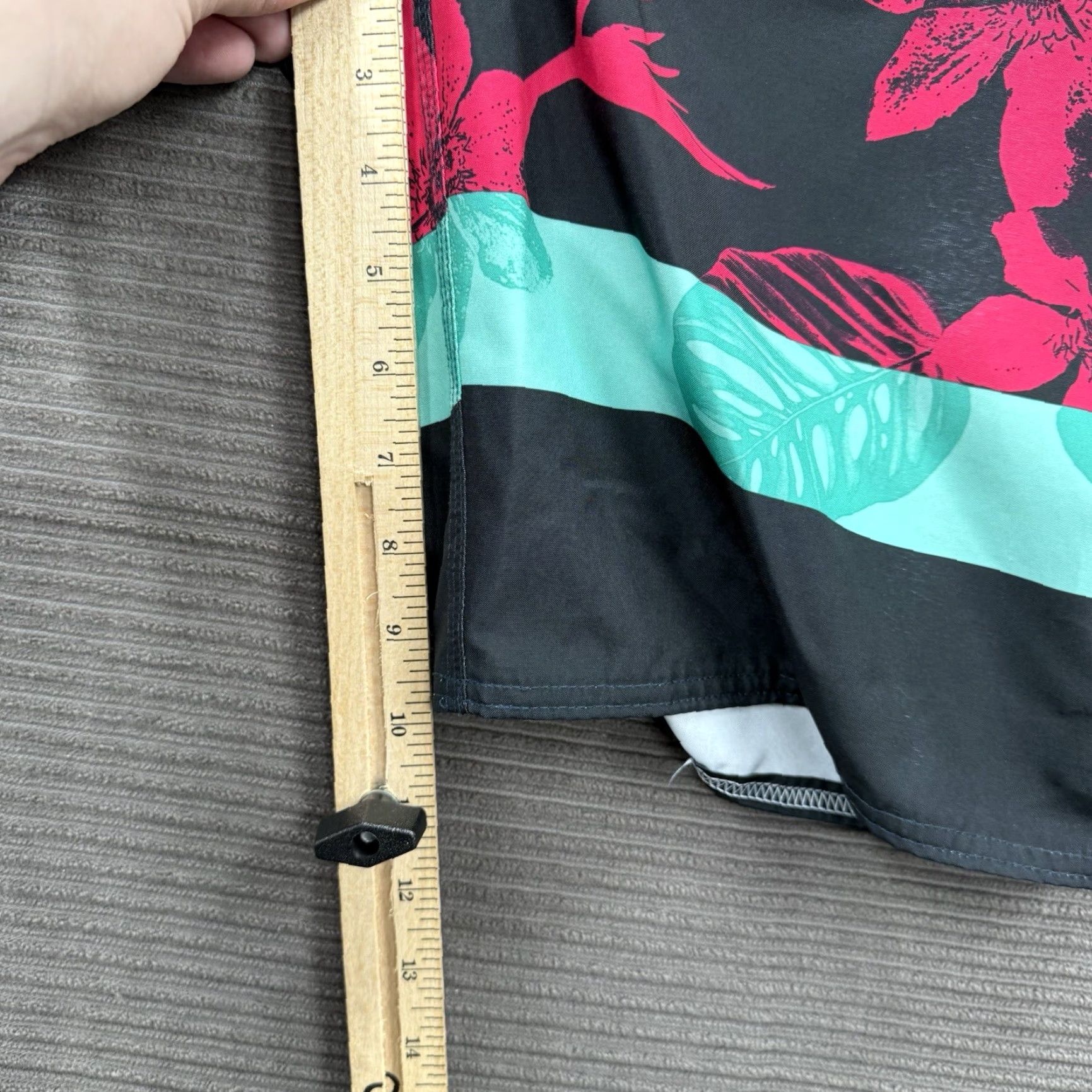 Rip Curl Rip Curl Board Shorts Men 30 Floral Print Polyester Swimming Weekend Vacation Multicolor Beach Pattern 30 in Inseam 10 in Size US 30 / EU 46 - 4 Thumbnail
