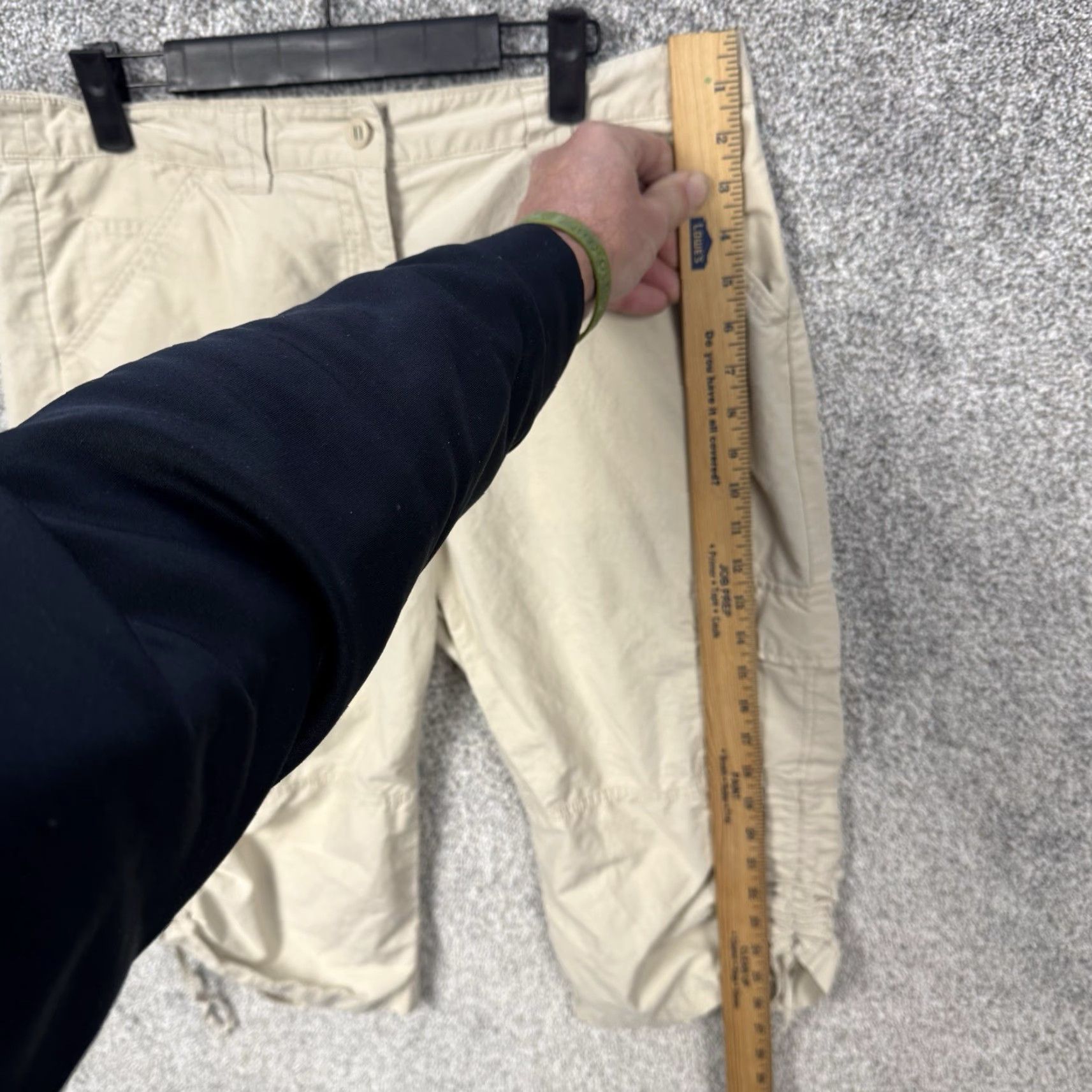 Vintage VINTAGE Woolrich Cargo Capris Sz 12 Pants Women Beige Cotton Cinch Hem Pockets Utility Outdoor Hiking 15.5 In Inseam Size ONE SIZE - 3 Thumbnail