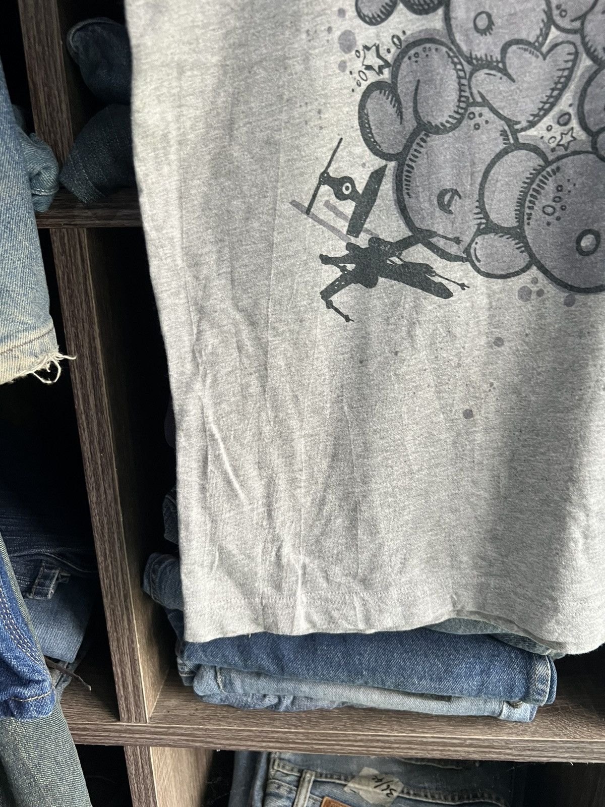 Star Wars 🔥Uniqlo Star Wars Printed Tee Size US M / EU 48-50 / 2 - 9 Thumbnail