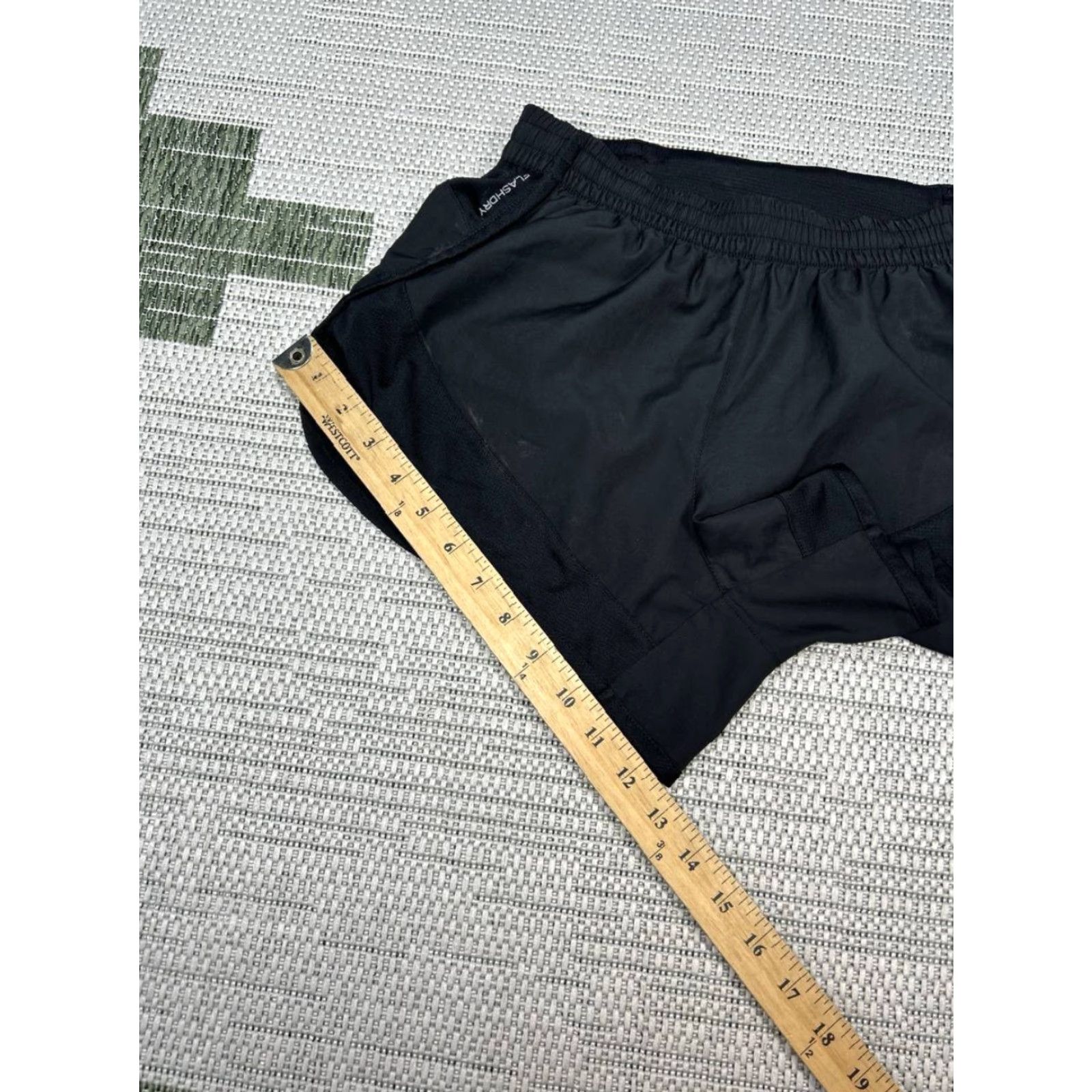 The North Face The North Face Athletic Shorts Womens Small Black Flashdry Drawstring Running Size 28" / US 6 / IT 42 - 6 Thumbnail