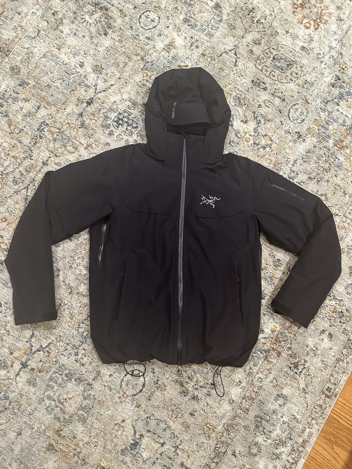 image of Arcteryx Macai Jacket in Black, Men's (Size XL)