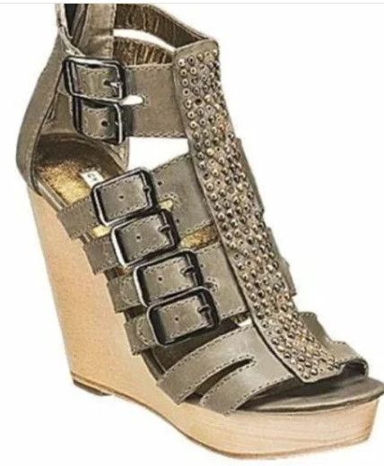 Cynthia Vincent Jett Wood Sandals Size 9