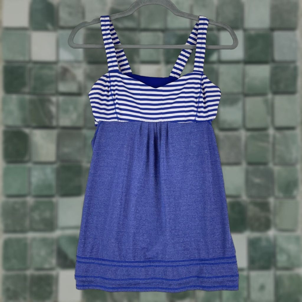 Lululemon Back On Track Tank Top Womens Size 8 Blue Athletic Pullover Yoga Gym Shirt