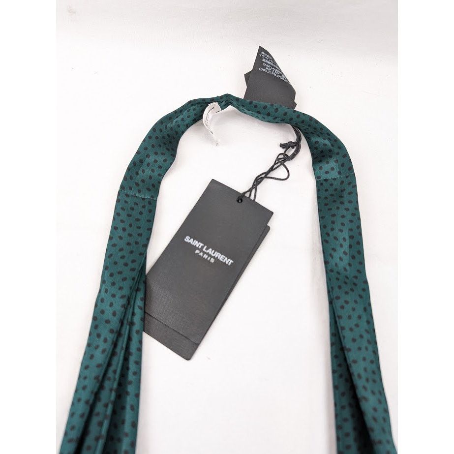 Saint Laurent Paris o1rshd1 Size: OS / Grand Ascot Pekin Seta Scarf Green/Black Size ONE SIZE - 7 Thumbnail