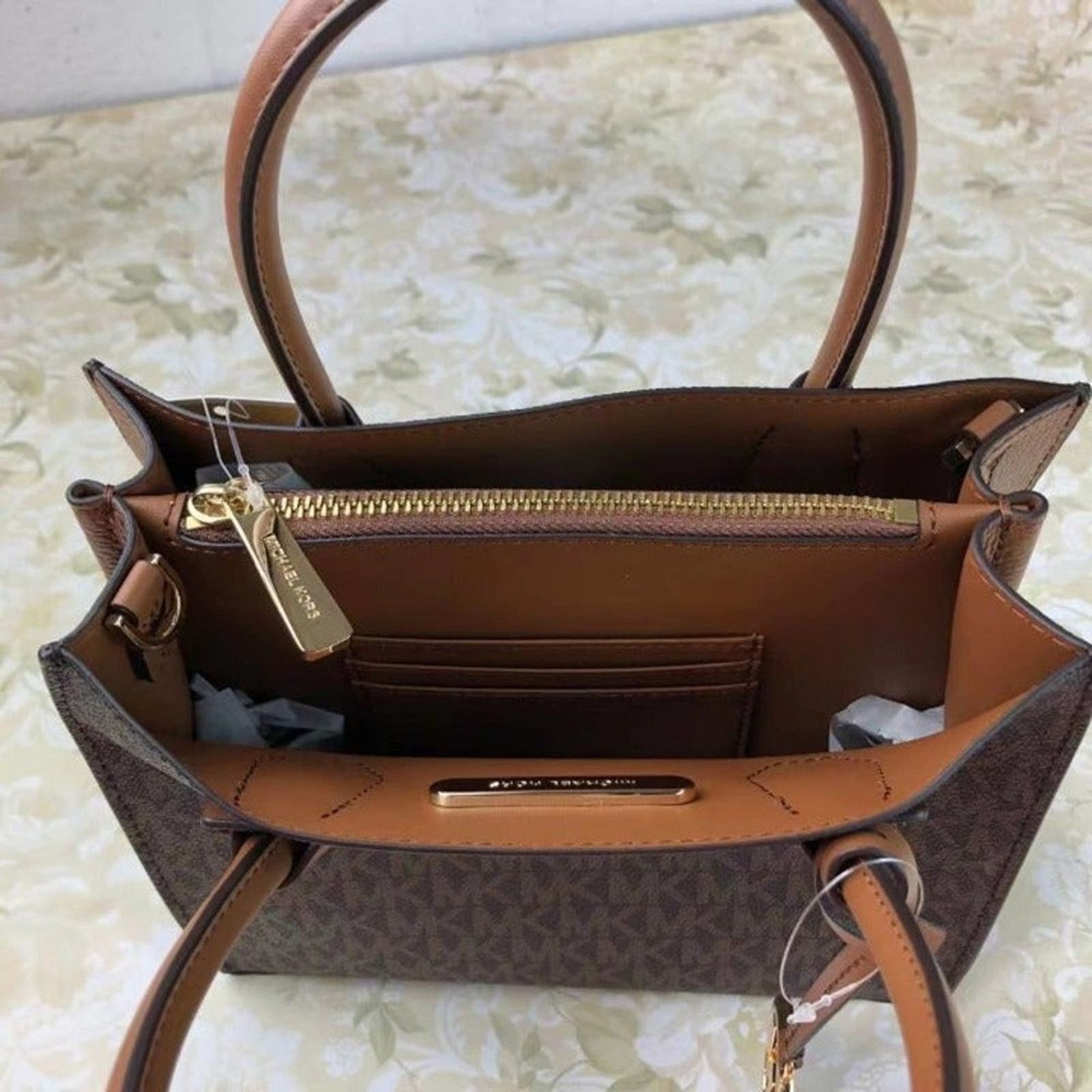 Michael Kors MICHAEL KORS MERCER MEDIUM MESSENGER CROSSBODY SATCHEL BAG Size ONE SIZE - 4 Thumbnail