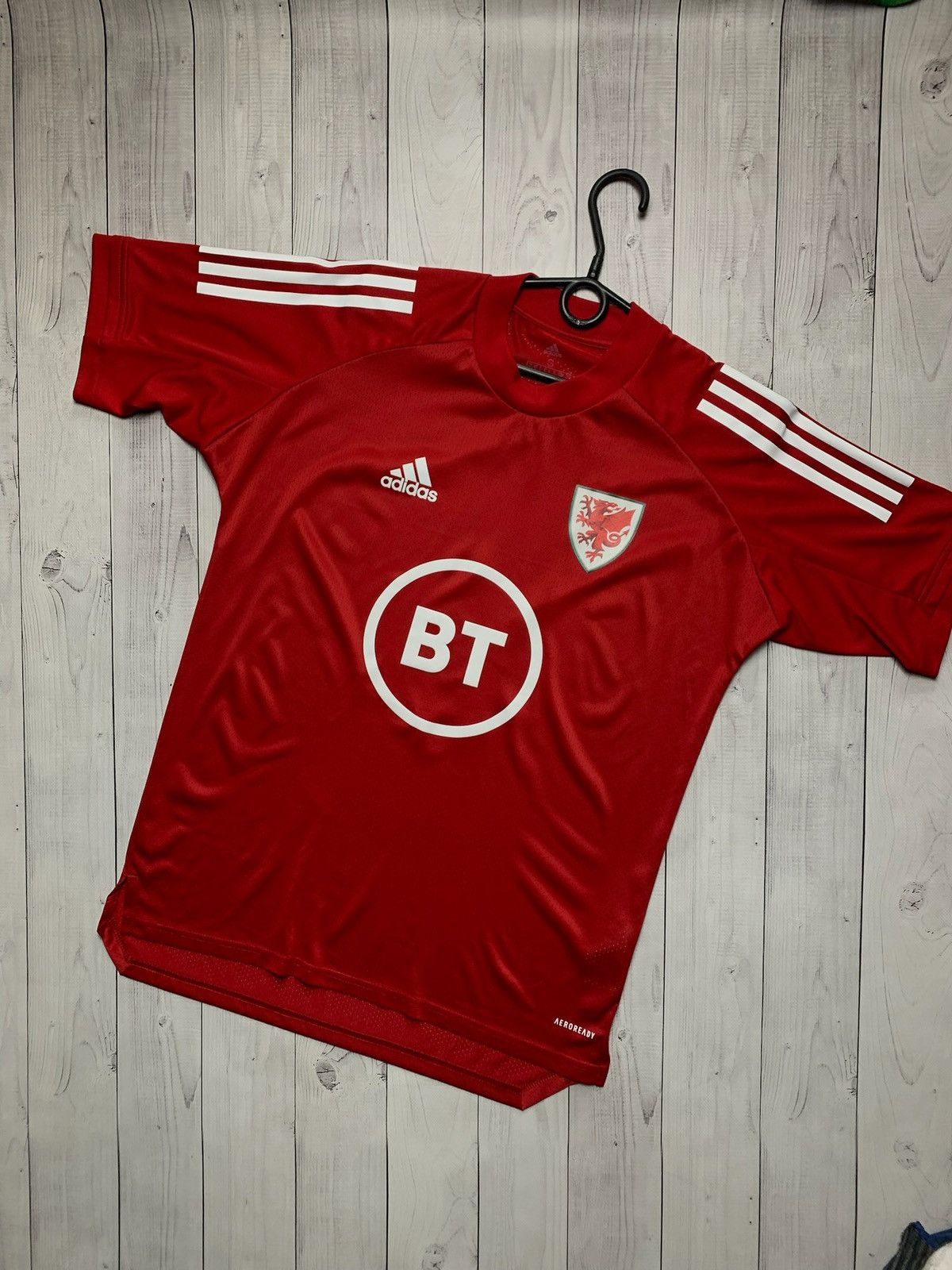 Adidas Wales soccer jersey size S adidas red logo Size US S / EU 44-46 / 1 - 1 Thumbnail