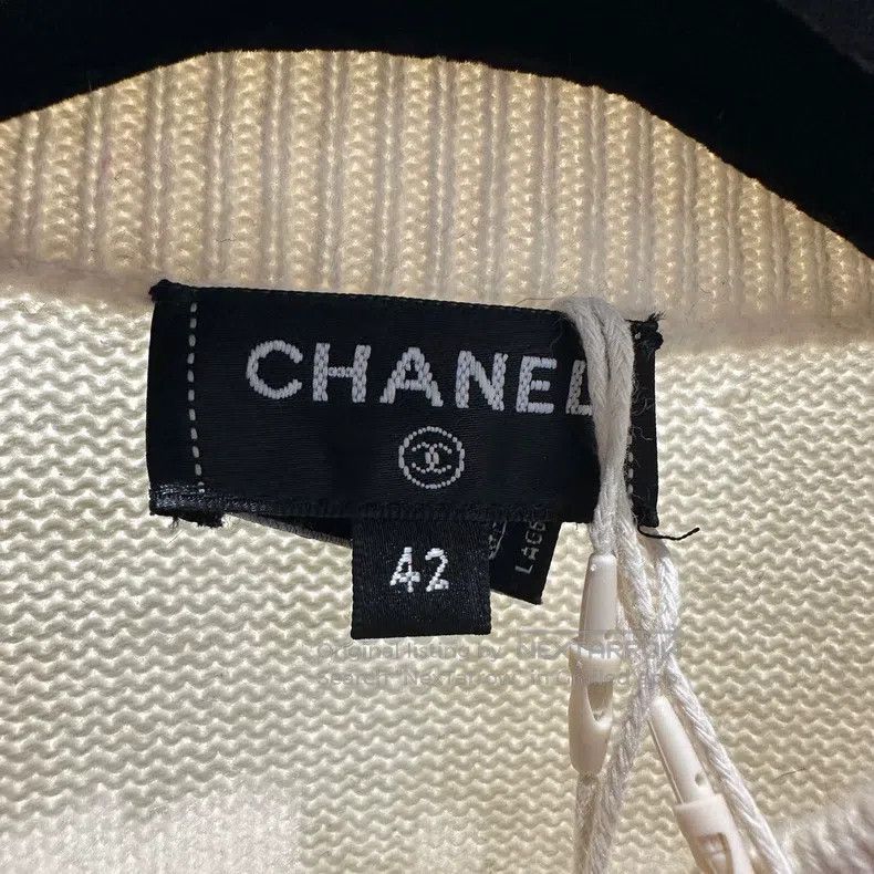Chanel Chanel 23C Striped Sequin Logo Cashmere Sweater Size M / US 6-8 / IT 42-44 - 3 Thumbnail