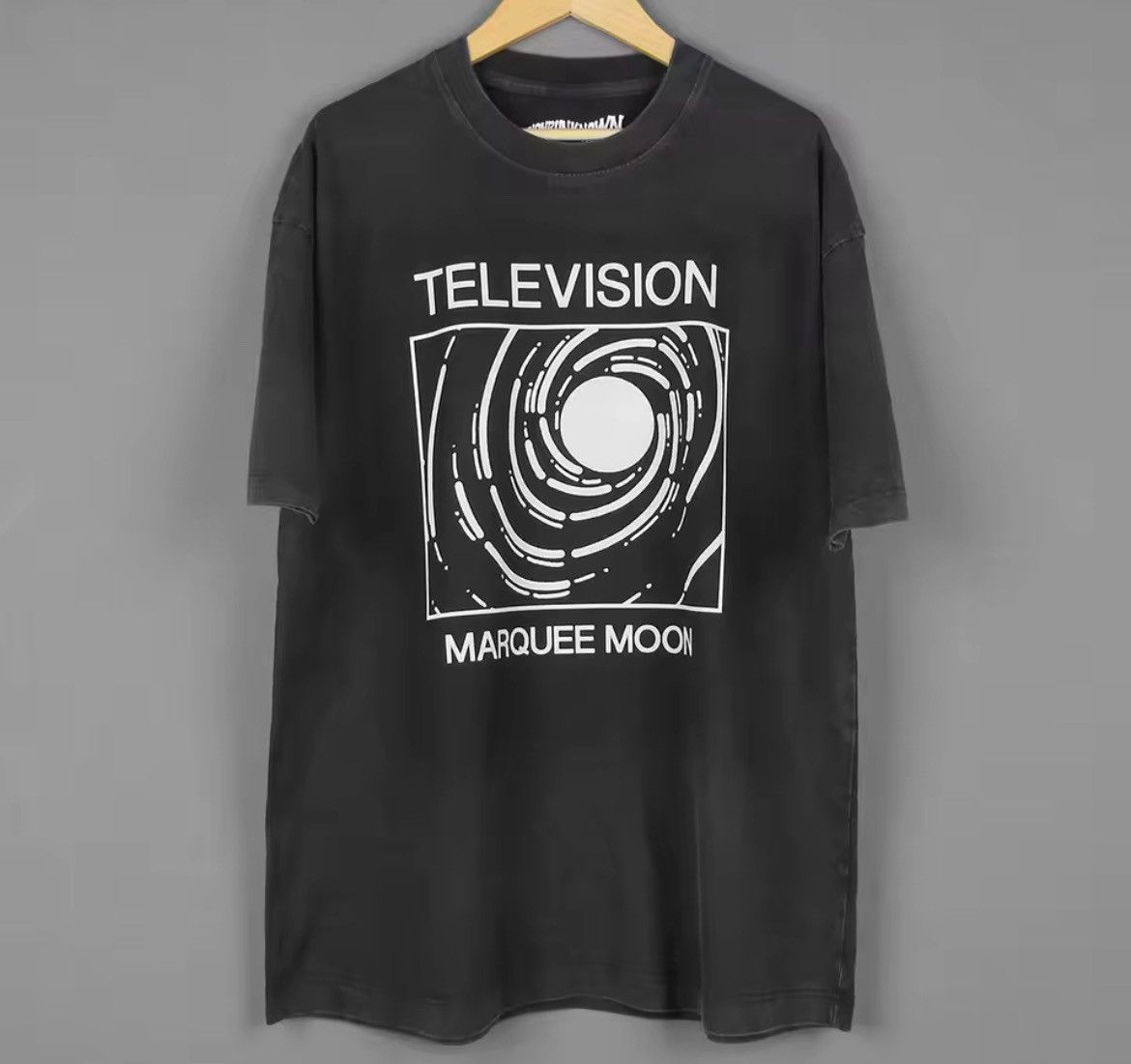 Band Tees Television Marquee Moon Graphic Print T-shirt Size US M / EU 48-50 / 2 - 1 Thumbnail
