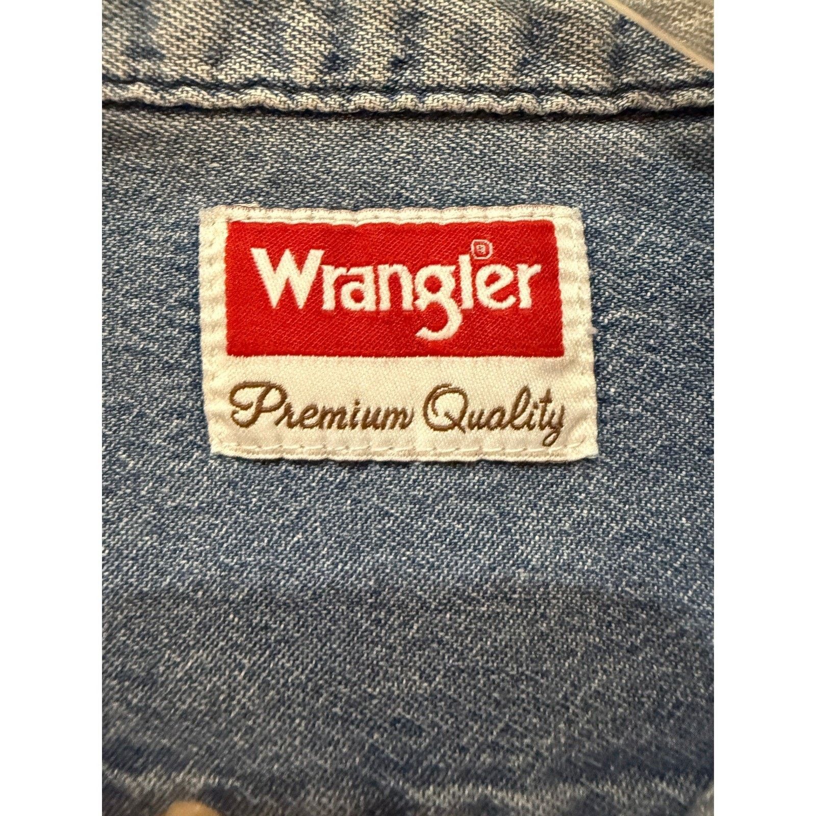 Wrangler Vintage Wrangler Denim Shirt Mens L Premium 90s Western Size US L / EU 52-54 / 3 - 7 Thumbnail