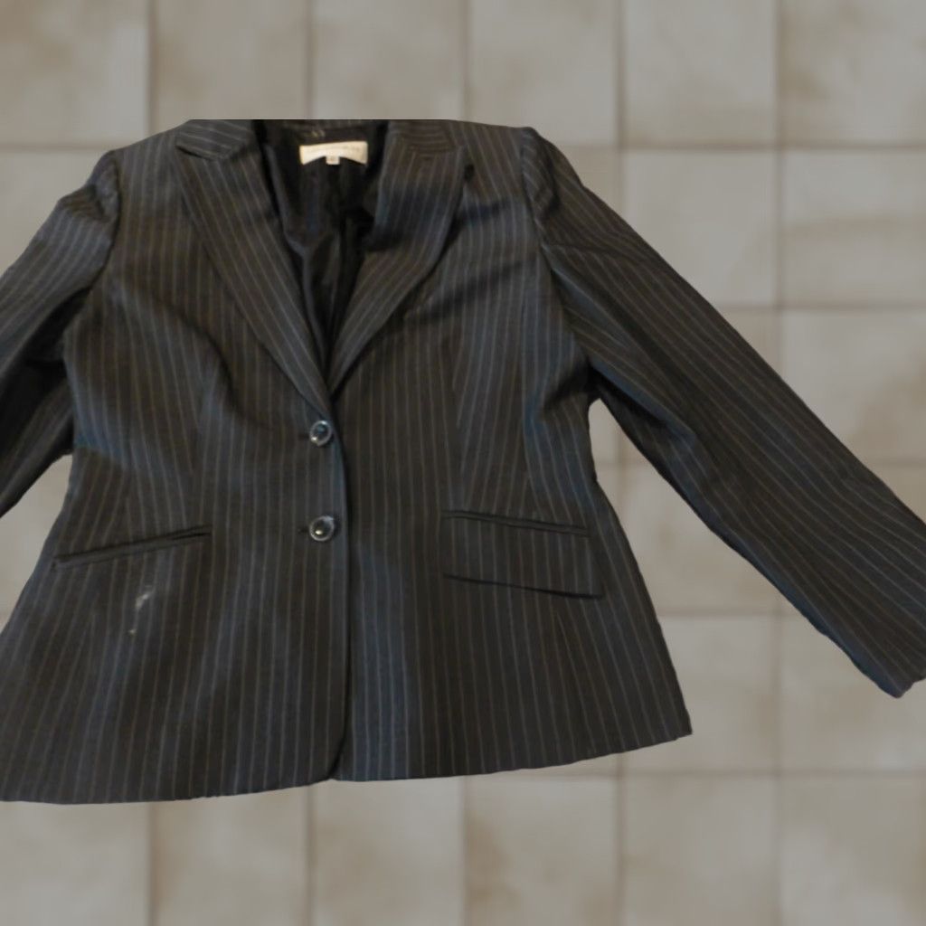 Jones New York **Jones New York Gray Women's Mid-Length 14 Stripe Blazer** User: Jones New York Gray Women's Mid-Length 14 Stripe Blazer Size XL / US 12-14 / IT 48-50 - 1 Thumbnail