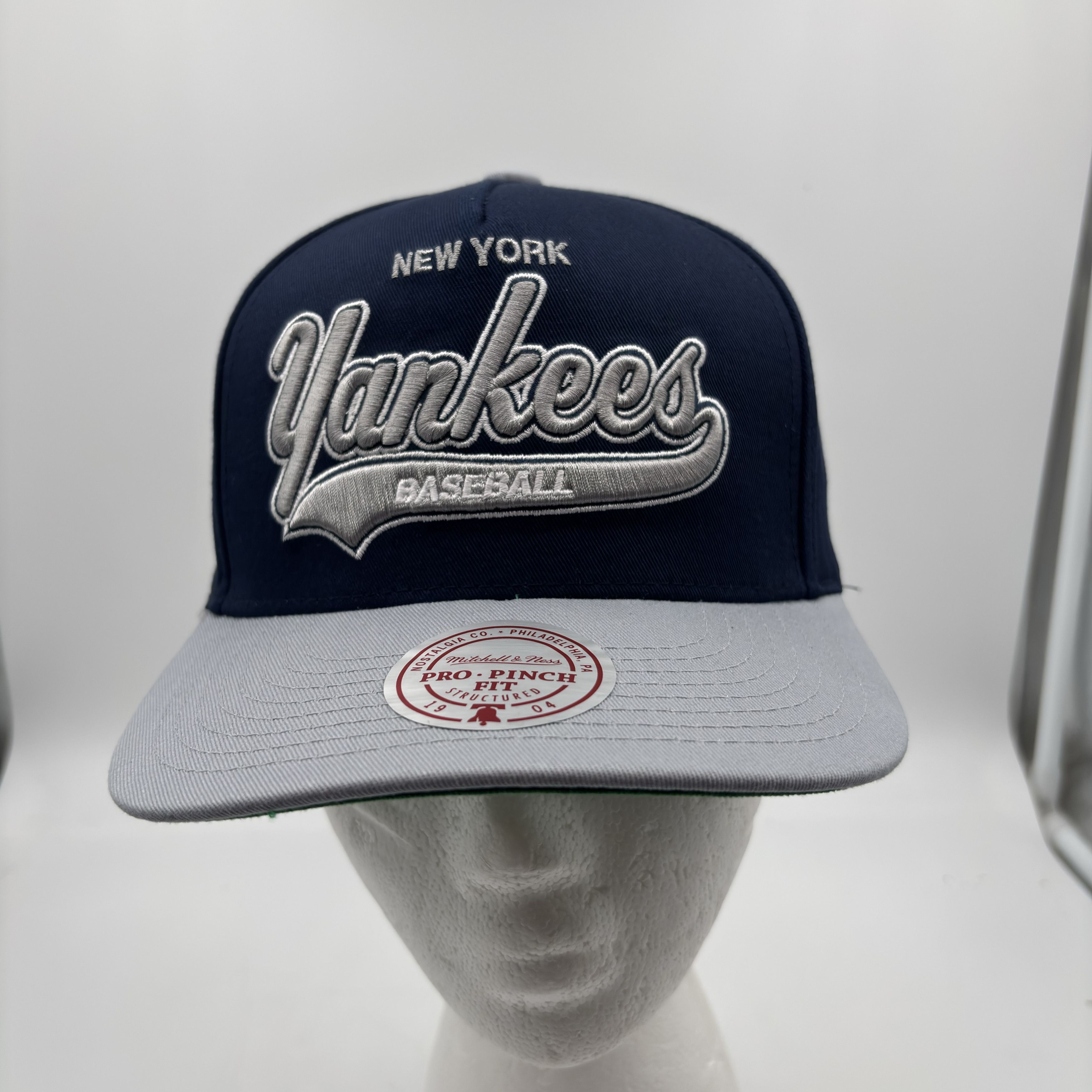 Mitchell & Ness NWT Yankees Snapback Hat by Mitchell & Ness Size ONE SIZE - 1 Thumbnail