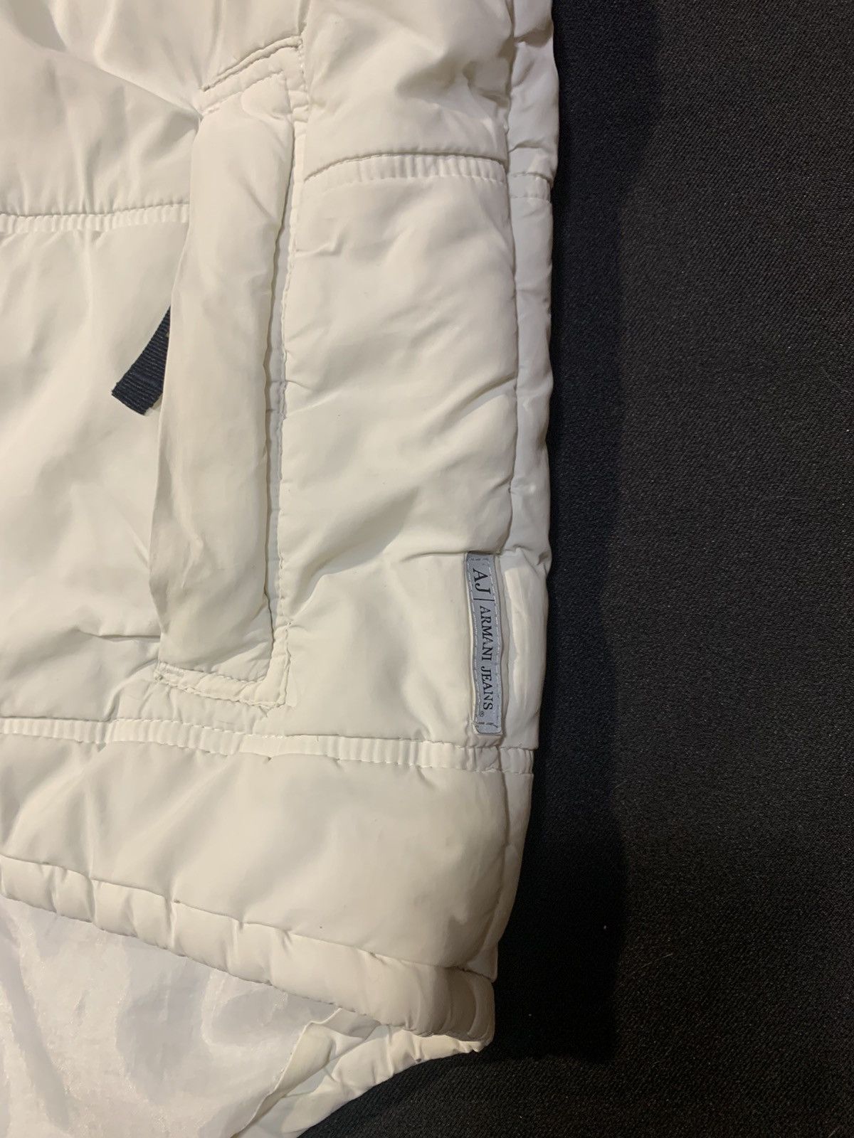 Armani × Giorgio Armani Vintage Armani Jeans Vest Big Back Logo Size L White Size US L / EU 52-54 / 3 - 7 Thumbnail