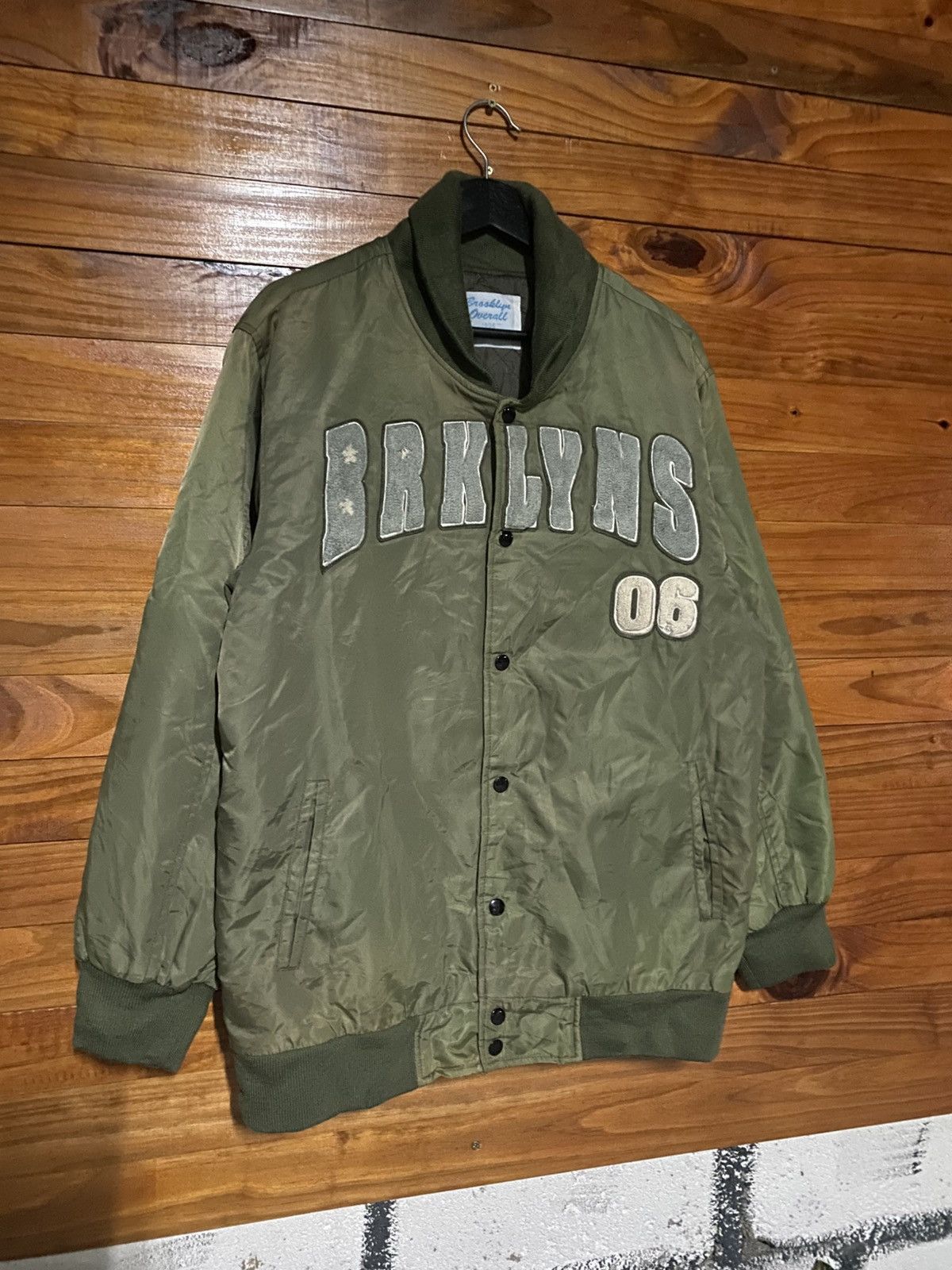 Vintage Vintage Brooklyn Overall BRKLYNS 06 Varsity Bomber Jacket Size US M / EU 48-50 / 2 - 5 Thumbnail