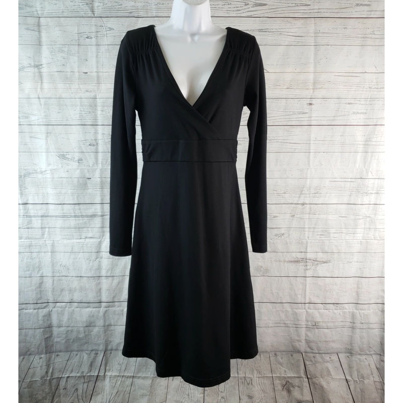 Eddie Bauer Eddie Bauer Womens Dress Solid Black Long Sleeve V-Neck Sz S Knit Ponte Knit Viscose Blend Knee Length Fit & Flare Womens Size S / US 4 / IT 40 - 2 Thumbnail