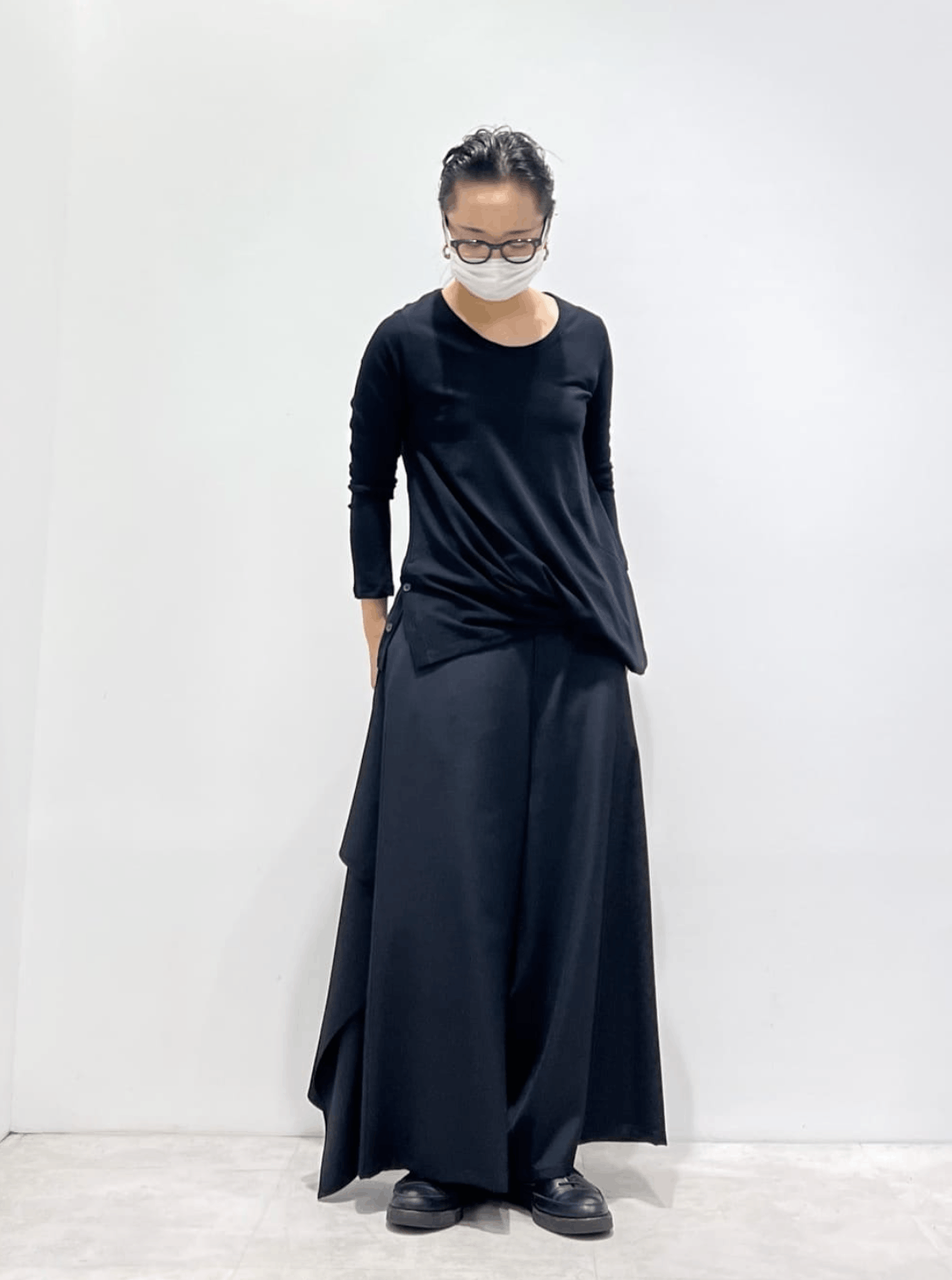 Yohji Yamamoto Yohji Yamamoto Femme - WOOL BACKSIDE WRAP S PANTS Size 40" / US 18 - 10 Thumbnail