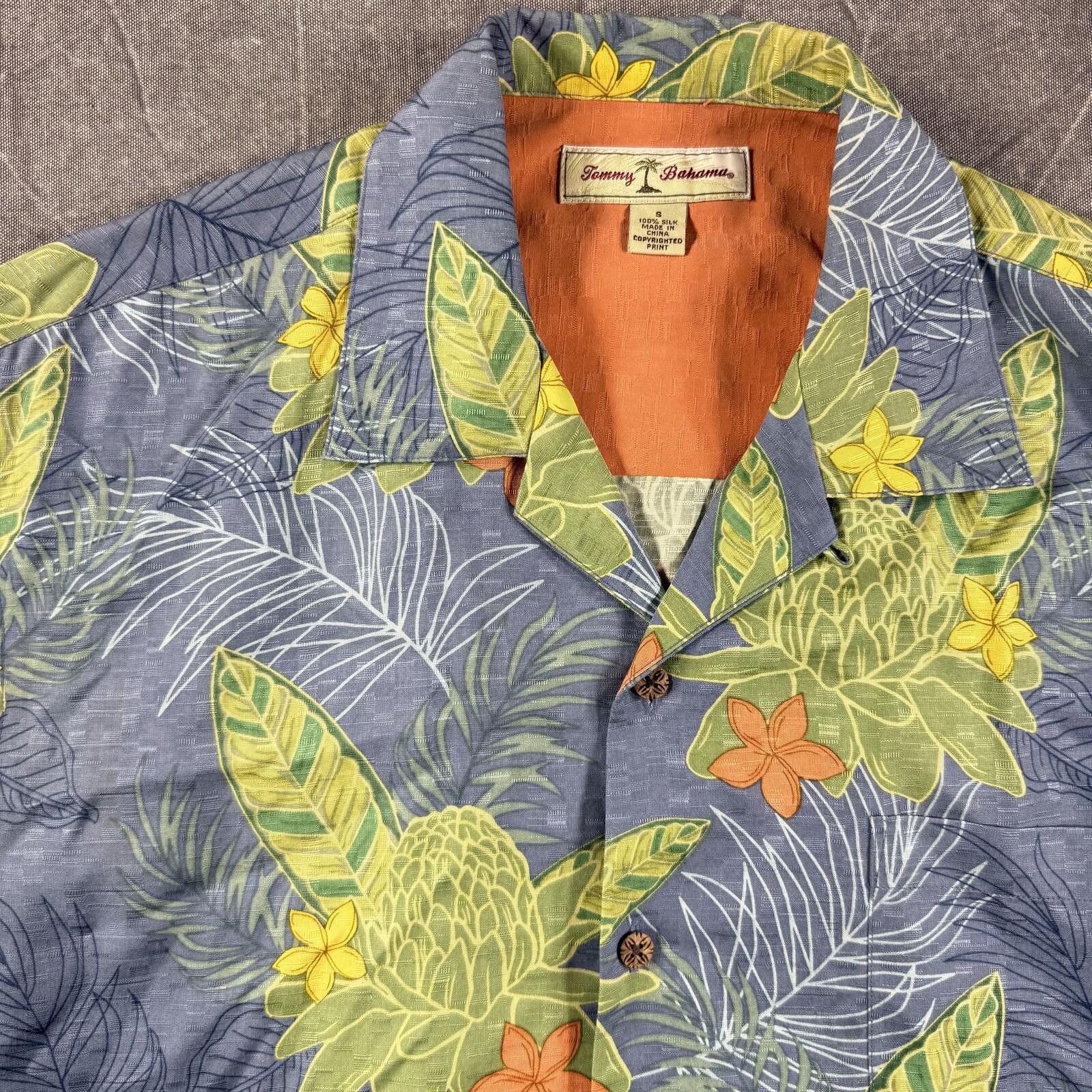 Tommy Bahama Tommy Bahama Shirt Men's S Blue Silk Hawaiian Button Down Size US S / EU 44-46 / 1 - 1 Thumbnail