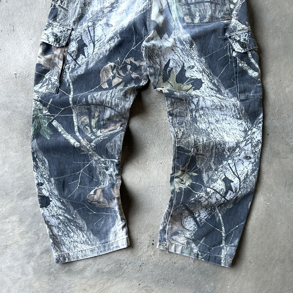 Carhartt (36x30) Crazy Vintage Y2K Realtree Camo Carhartt Style Baggy Size US 36 / EU 52 - 7 Thumbnail