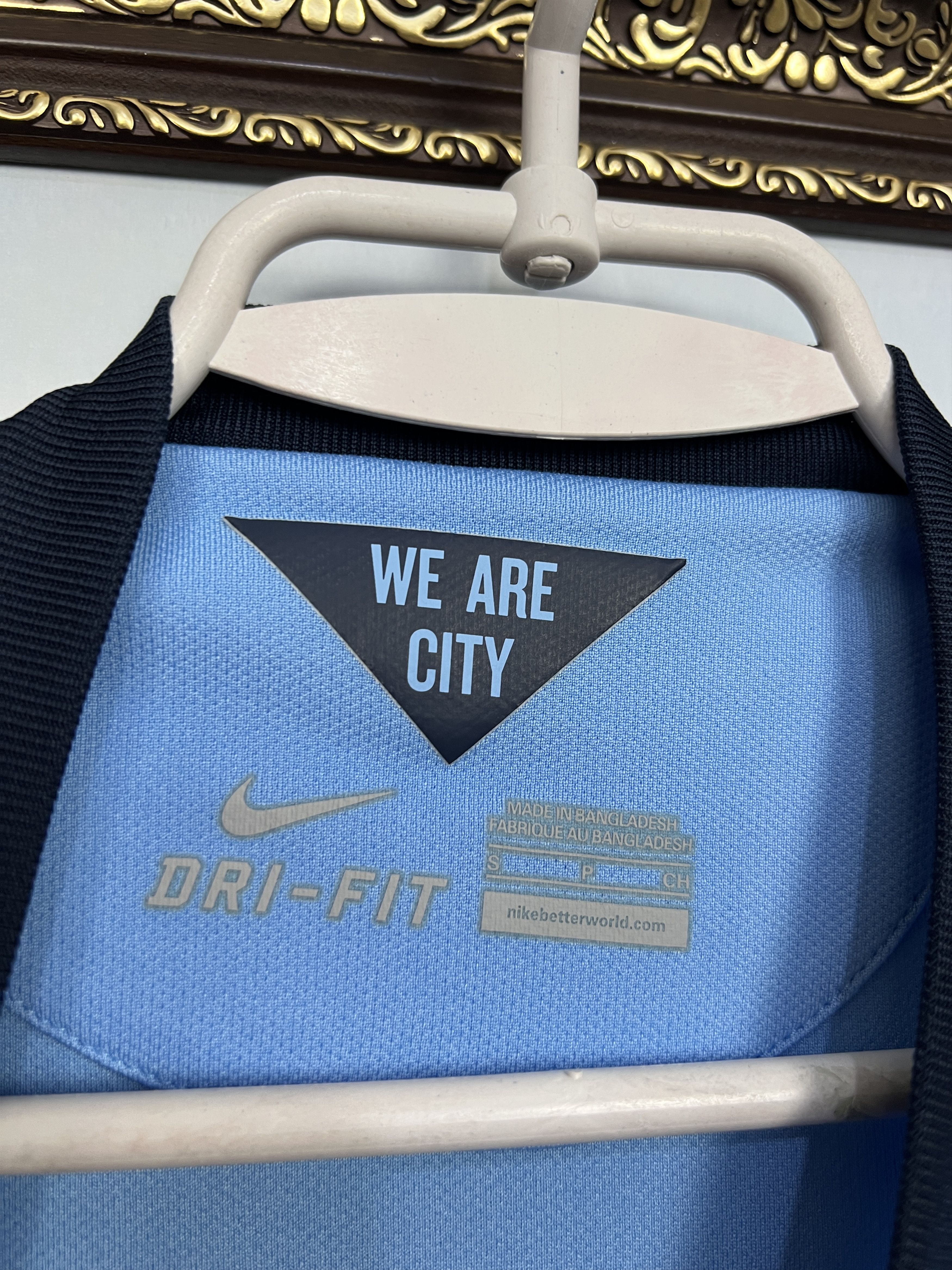 Nike Manchester City Home football shirt Soccer Jersey Trikot Size US S / EU 44-46 / 1 - 6 Thumbnail
