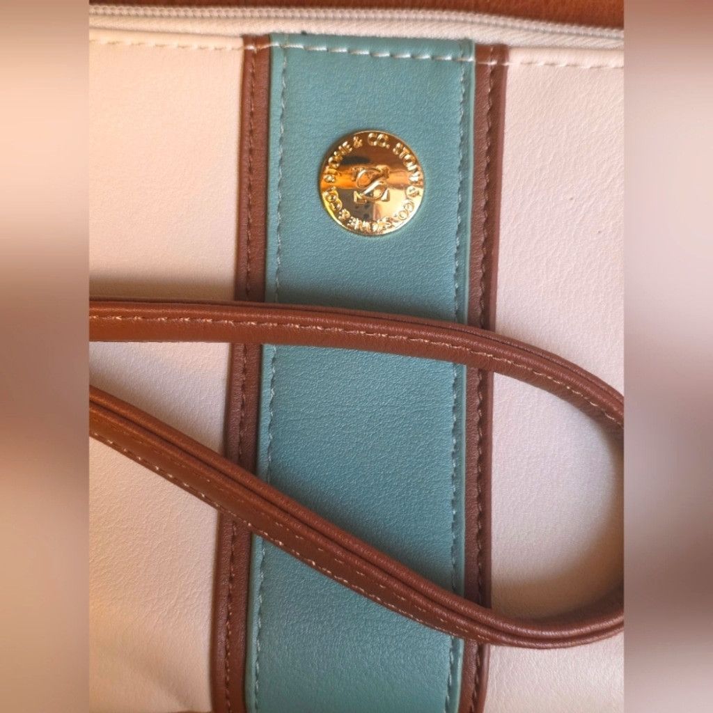 The Unbranded Brand Stone & Co. Elegant White and Blue Wristlet/Cosmetic Bag Size ONE SIZE - 2 Thumbnail
