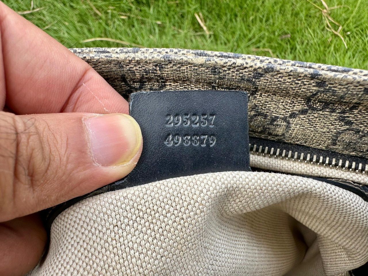 Gucci Authentic Gucci GG Supreme Medium Crossbody Bag Size ONE SIZE - 8 Thumbnail