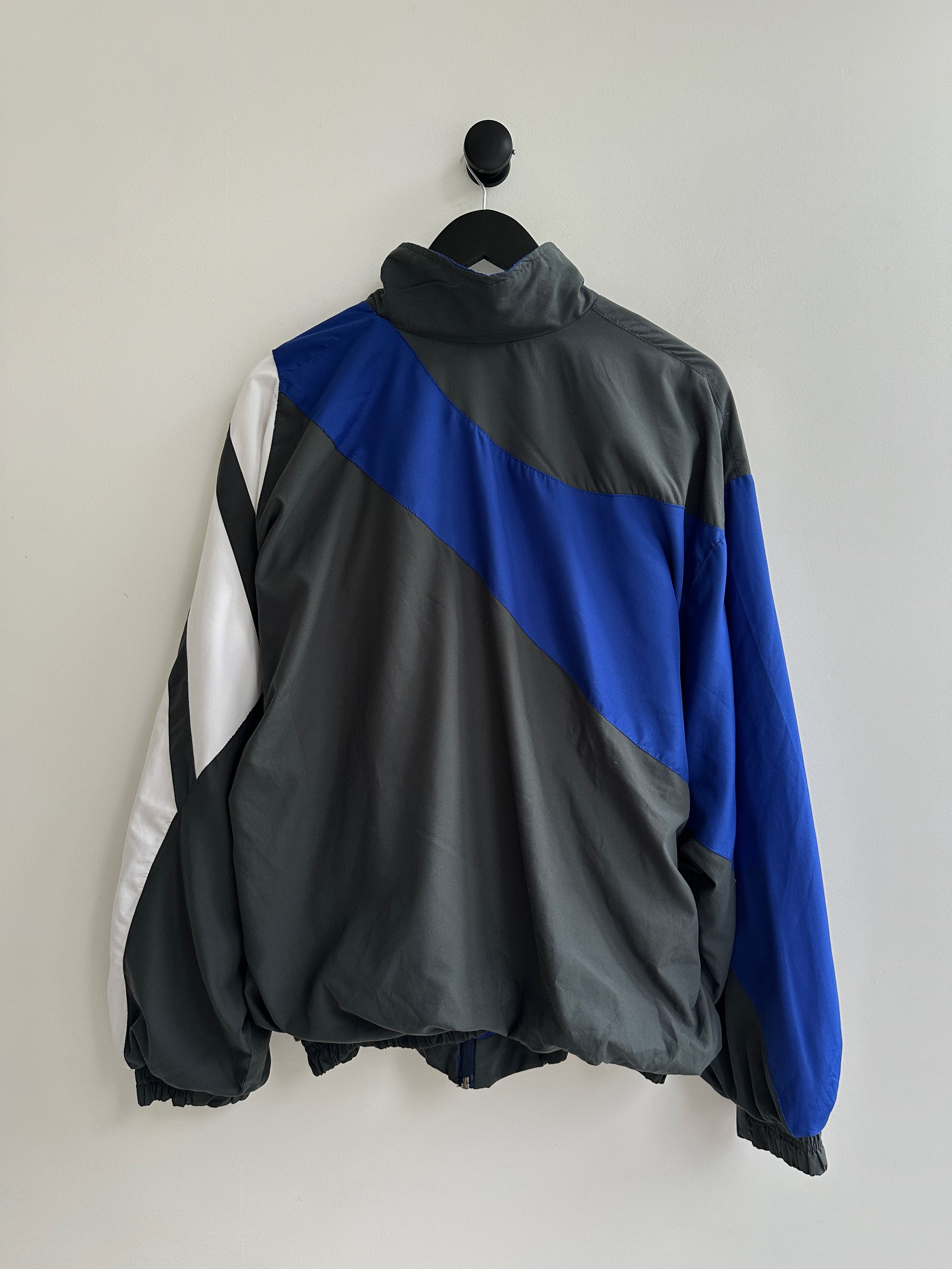 Adidas Vintage Adidas Light Track Jacket Size US L / EU 52-54 / 3 - 2 Thumbnail