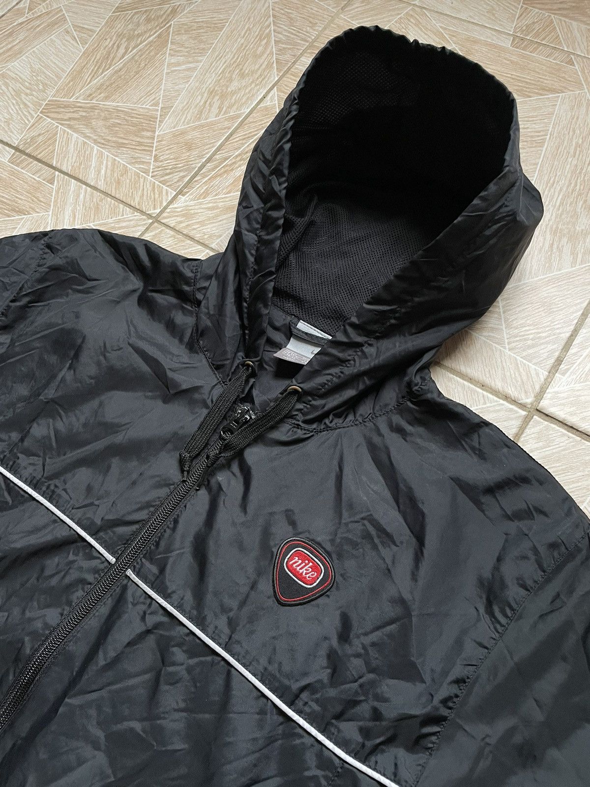 Nike × Vintage Vintage 2000s Nike Jacket Mens Windbreaker Swoosh Logo Black Size US M / EU 48-50 / 2 - 2 Thumbnail