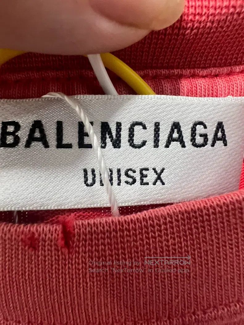 Balenciaga Balenciaga Distressed Short-Sleeve T-Shirt Size US S / EU 44-46 / 1 - 3 Thumbnail