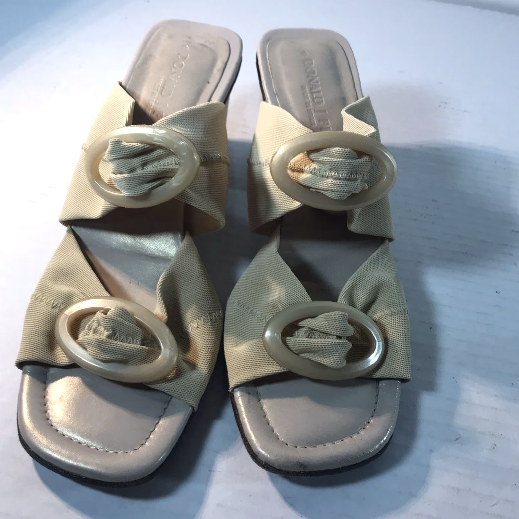 Donald Pliner VINTAGE Donald J Pliner Women’s Pump Heel Shoes Beige Fabric Upper Leather Outsole Size 6.5M Spain Size US 6.5 / IT 36.5 - 2 Thumbnail