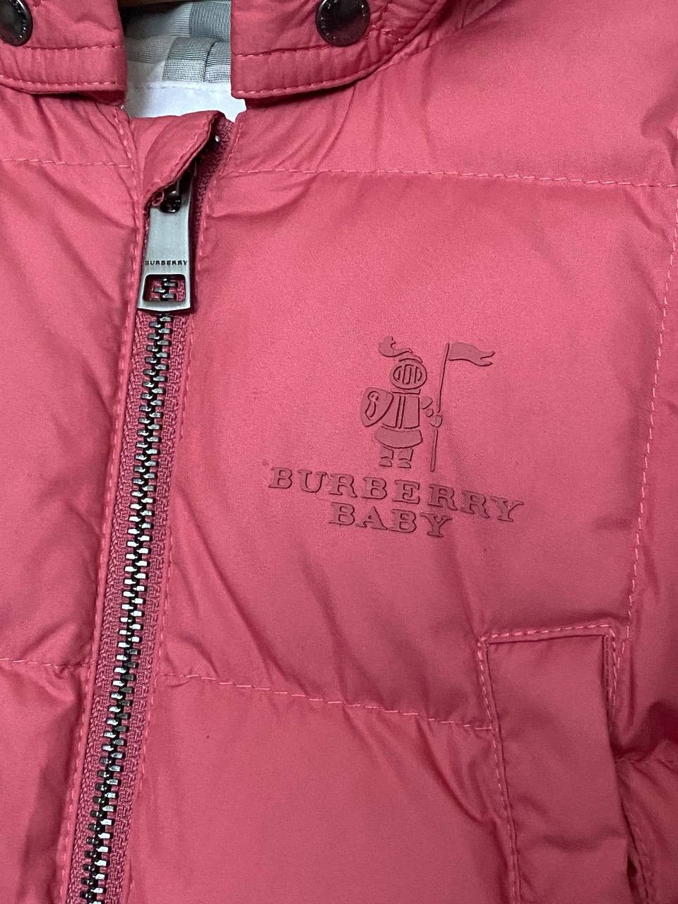Burberry Burberry Baby Skylar Down Puffer Snowsuit Peony Rose 9M Size XXS / US 00 / IT 34 - 2 Thumbnail