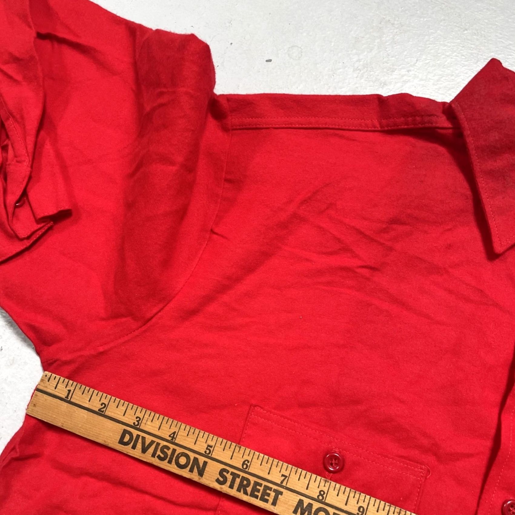 J Brand Vintage Paul Bunyan Shirt Unisex Adults 100% Cotton Button-Up Red 16.5 USA Workwear 50s 60s Americana NWOT Size US XL / EU 56 / 4 - 3 Thumbnail
