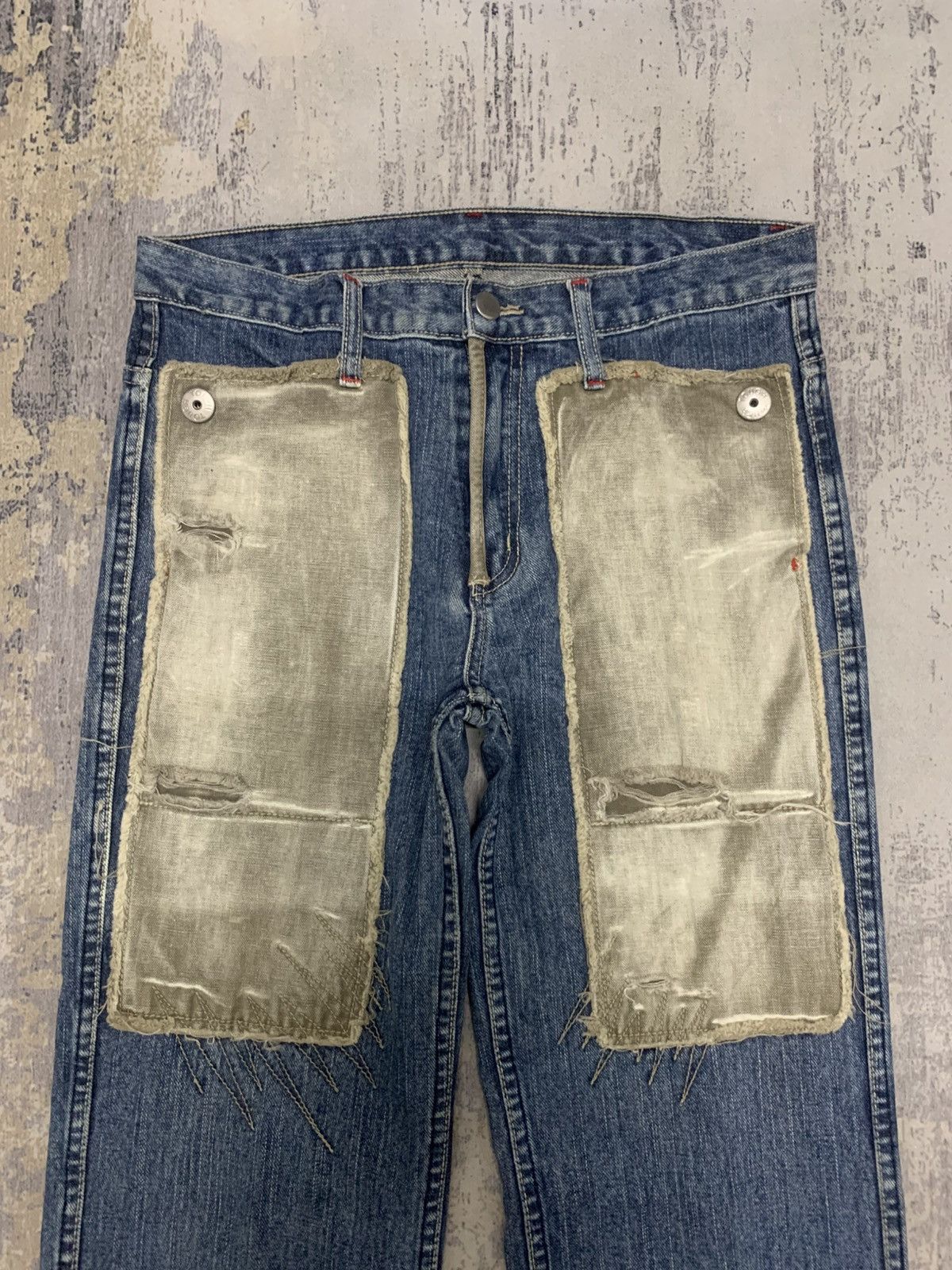 If Six Was Nine VINTAGE TOUGH JEANSMITH PATCHWORK DISTRESSED DENIM Size US 31 - 2 Thumbnail