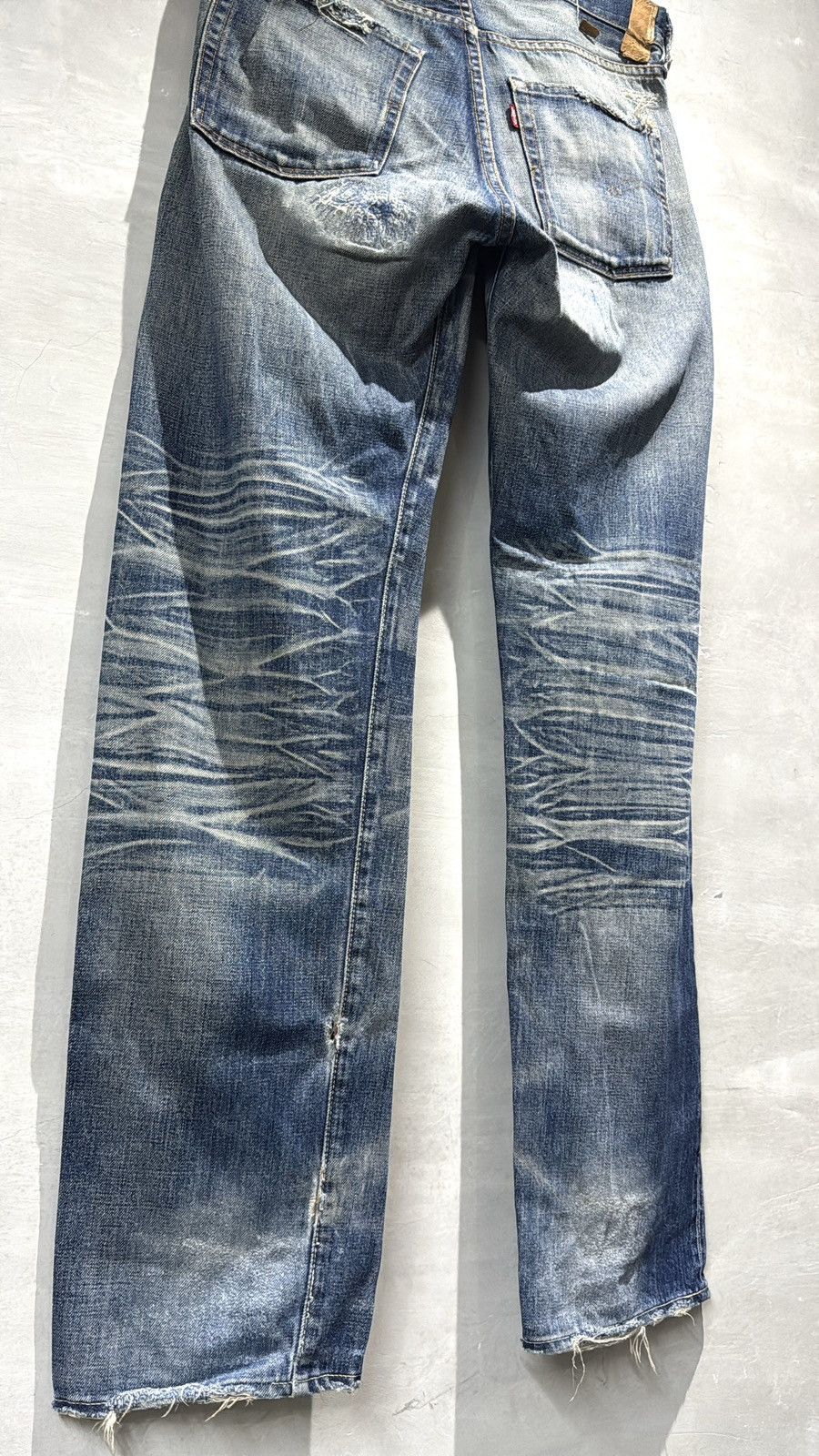 Levi's Vintage Clothing Levis 501 LVC JAPAN MADE SUPER DISTRESSED DENIM JEANS Size US 34 / EU 50 - 13 Thumbnail