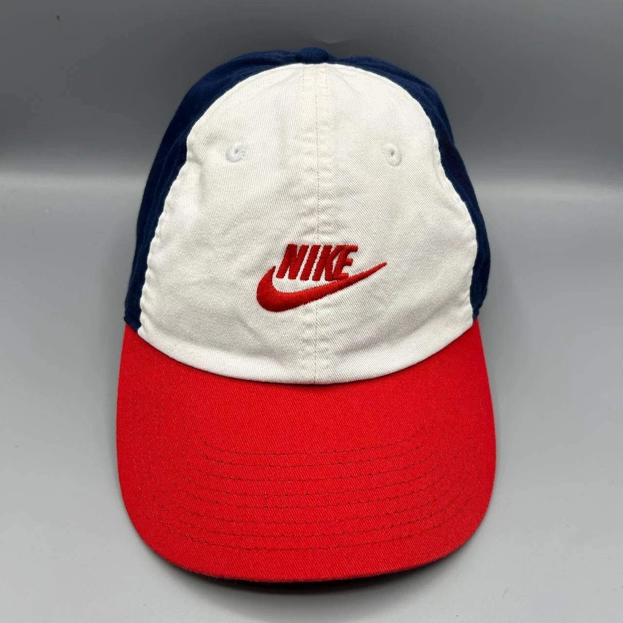 Nike Nike Heritage 86 Hat Men Embroidered Strap Back Cap Cotton Size ONE SIZE - 1 Thumbnail