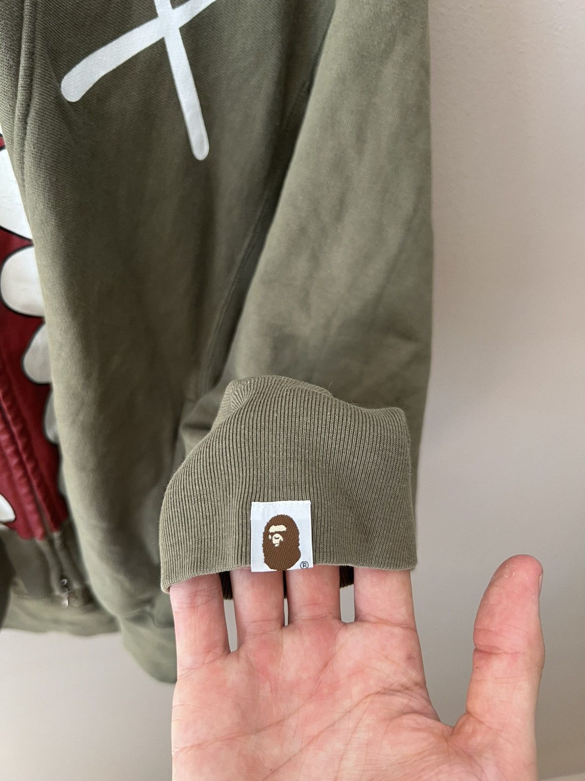 Bape Bape Kaws full zip hoodie 2005 Size US M / EU 48-50 / 2 - 5 Thumbnail