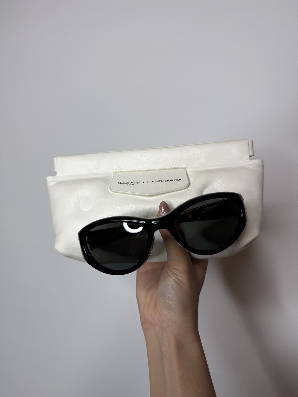 小物 Maison Margiela - MM108 Leather L01 Maison Margiela - MM108 Leather L01 | Gentle Monster
